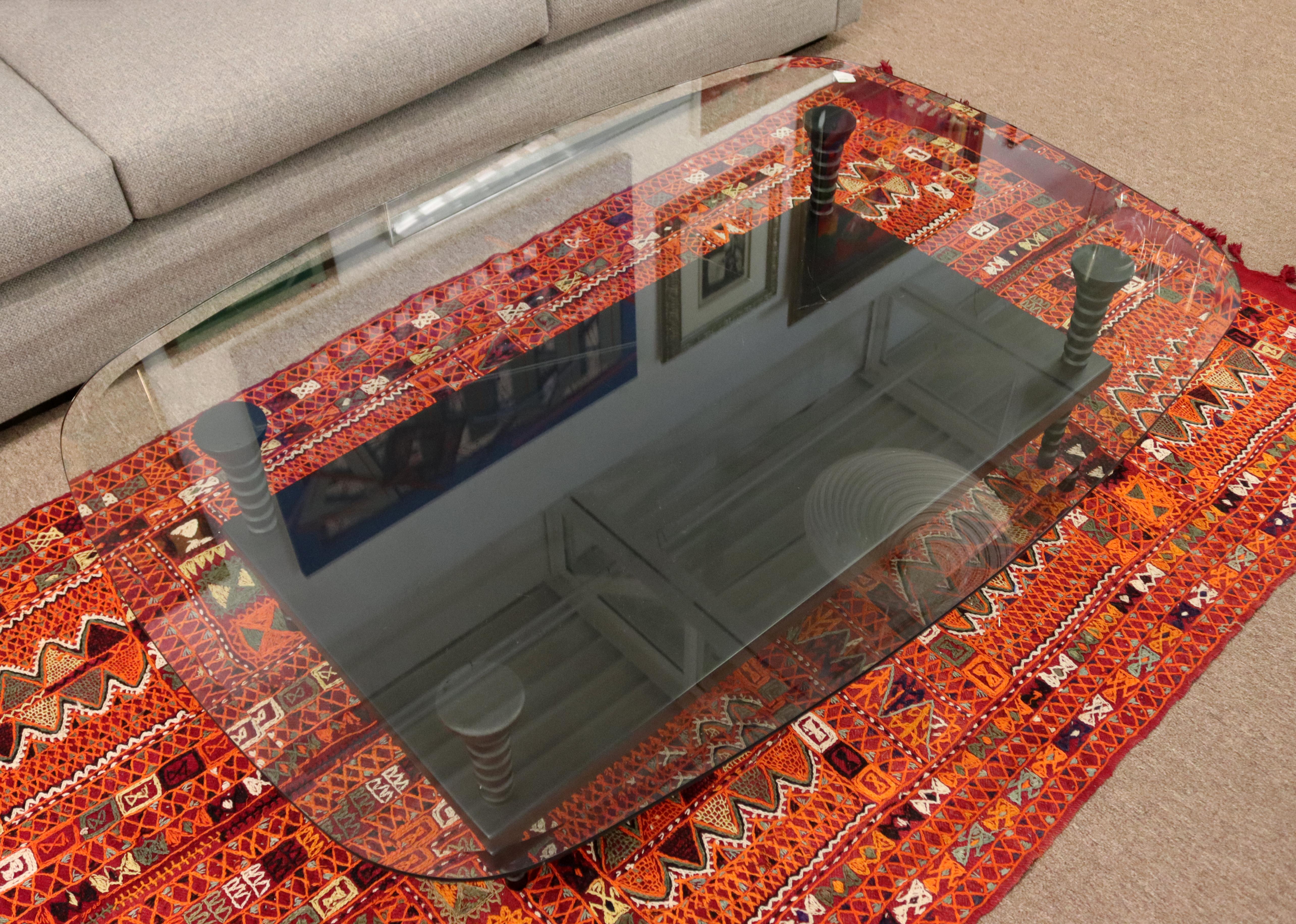 Mesa de centro rectangular posmoderna contemporánea Dialogica Tapa de cristal, años 90 finales del siglo XX