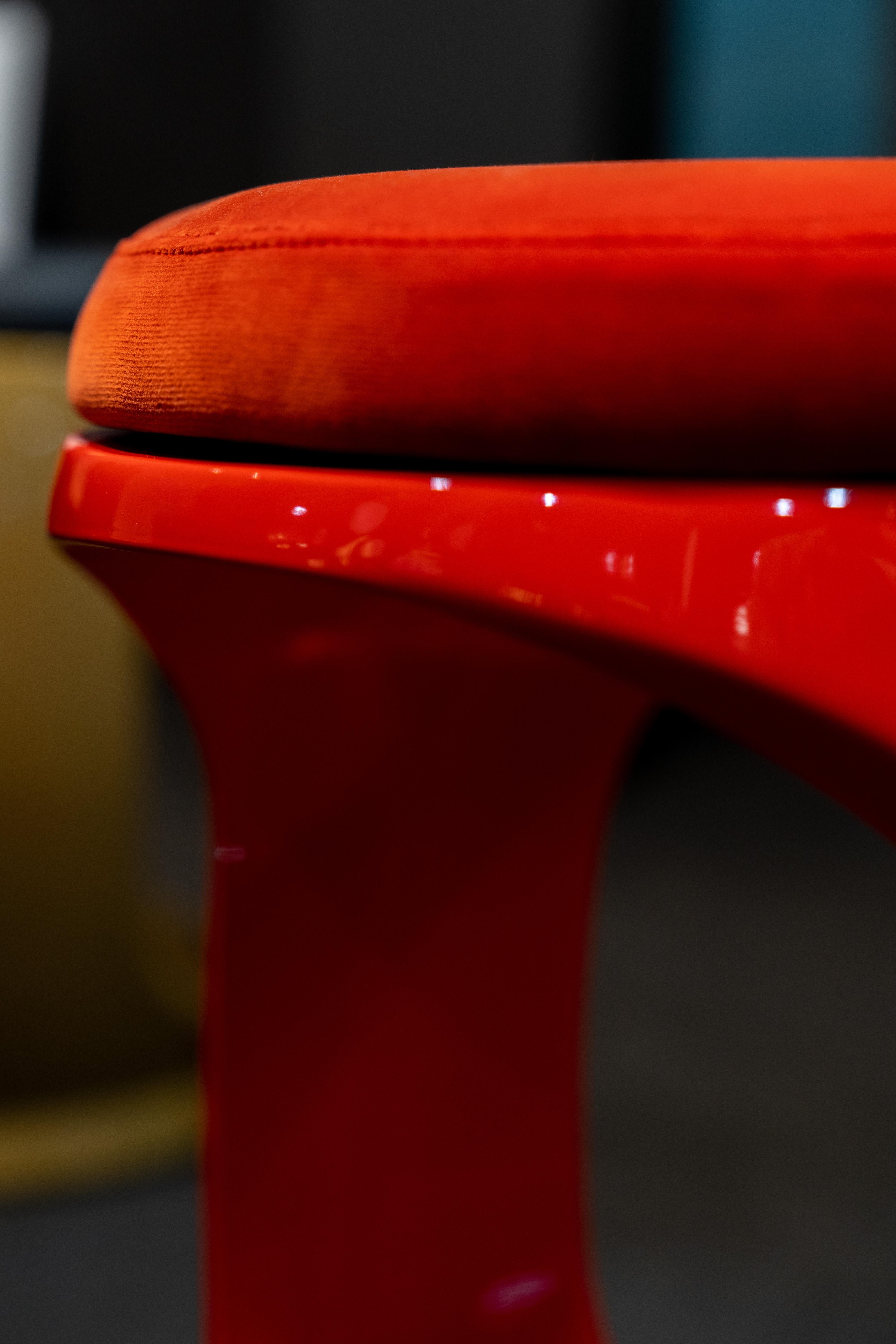Contemporary Pouf by Cyril Rumpler Signet Ring, Hocker, Stool, red In New Condition For Sale In Les Acacias, GE