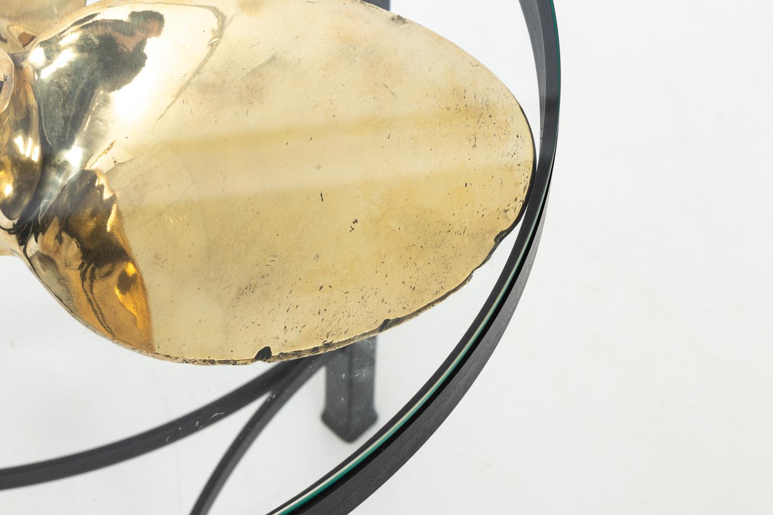 Contemporary Propeller Side Table In Good Condition In Stamford, CT