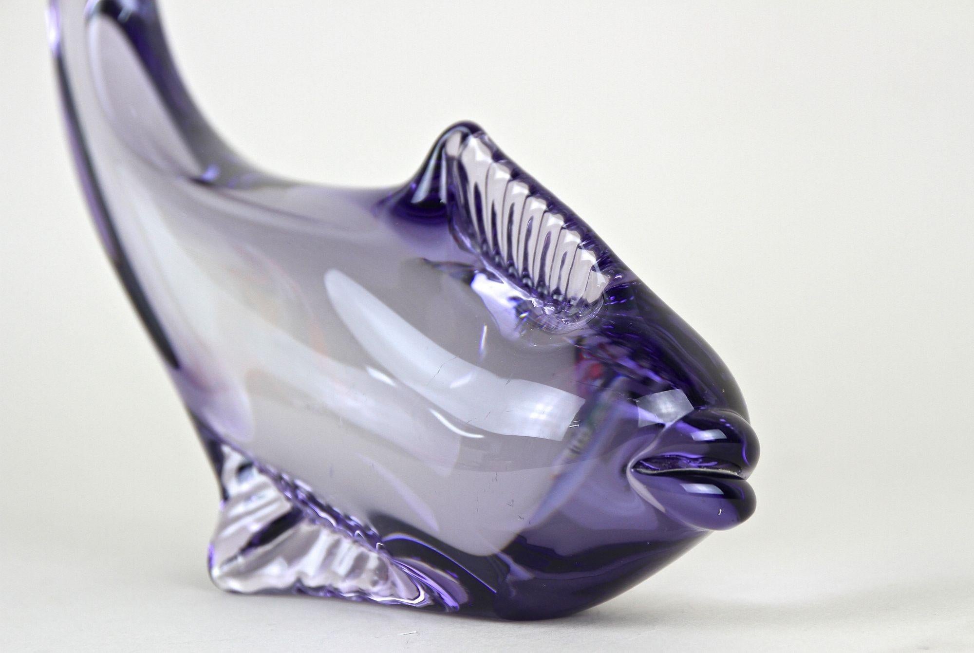 Contemporary Purple Murano Glass Fish, Italy circa 1970 For Sale 9