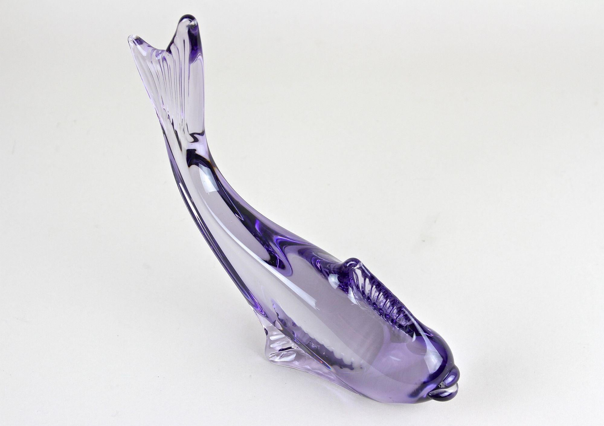 Pez contemporáneo de cristal de Murano morado, Italia circa 1970 en venta 11