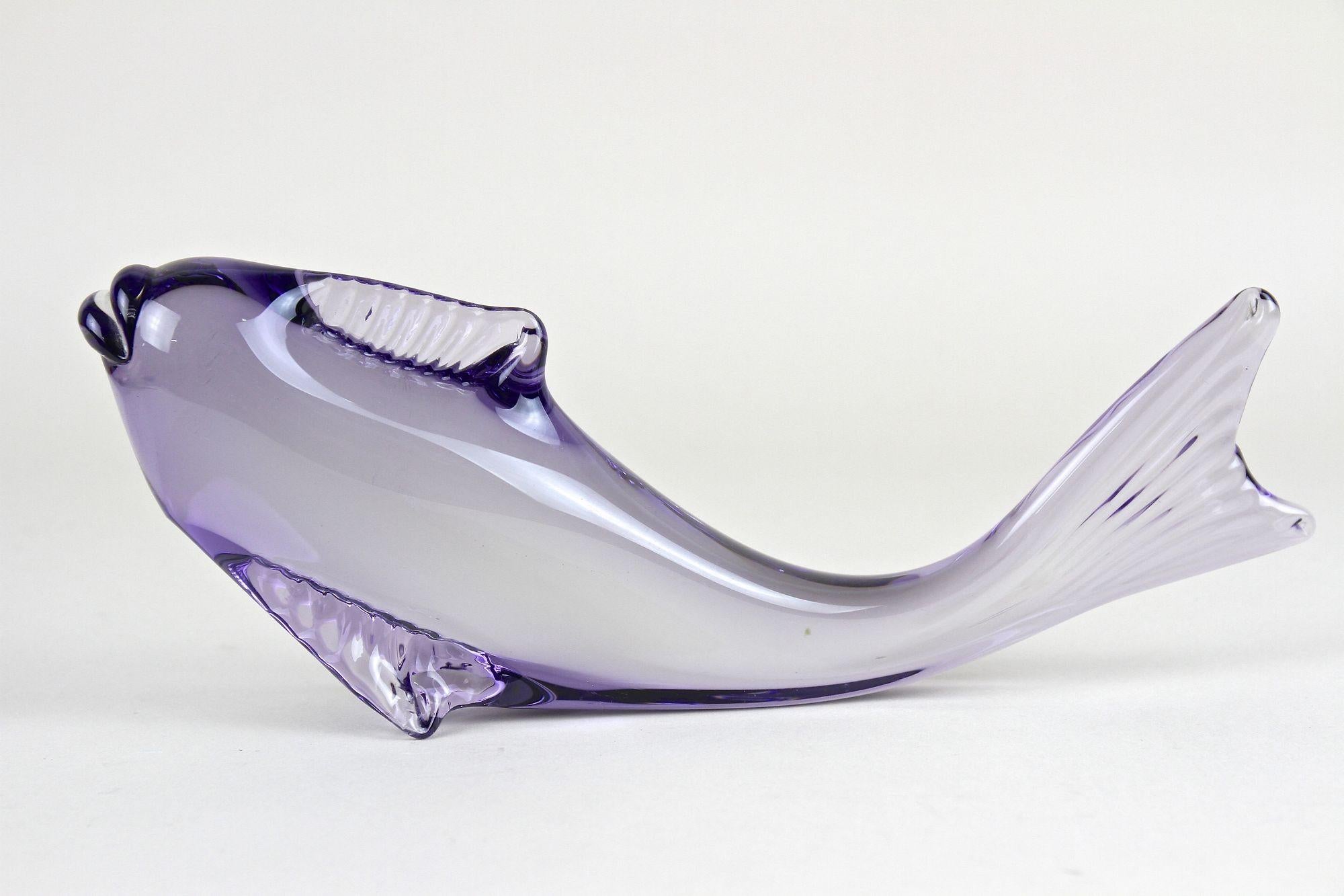 Mid-Century Modern Contemporary Purple Murano Glass Fish, Italy circa 1970 For Sale
