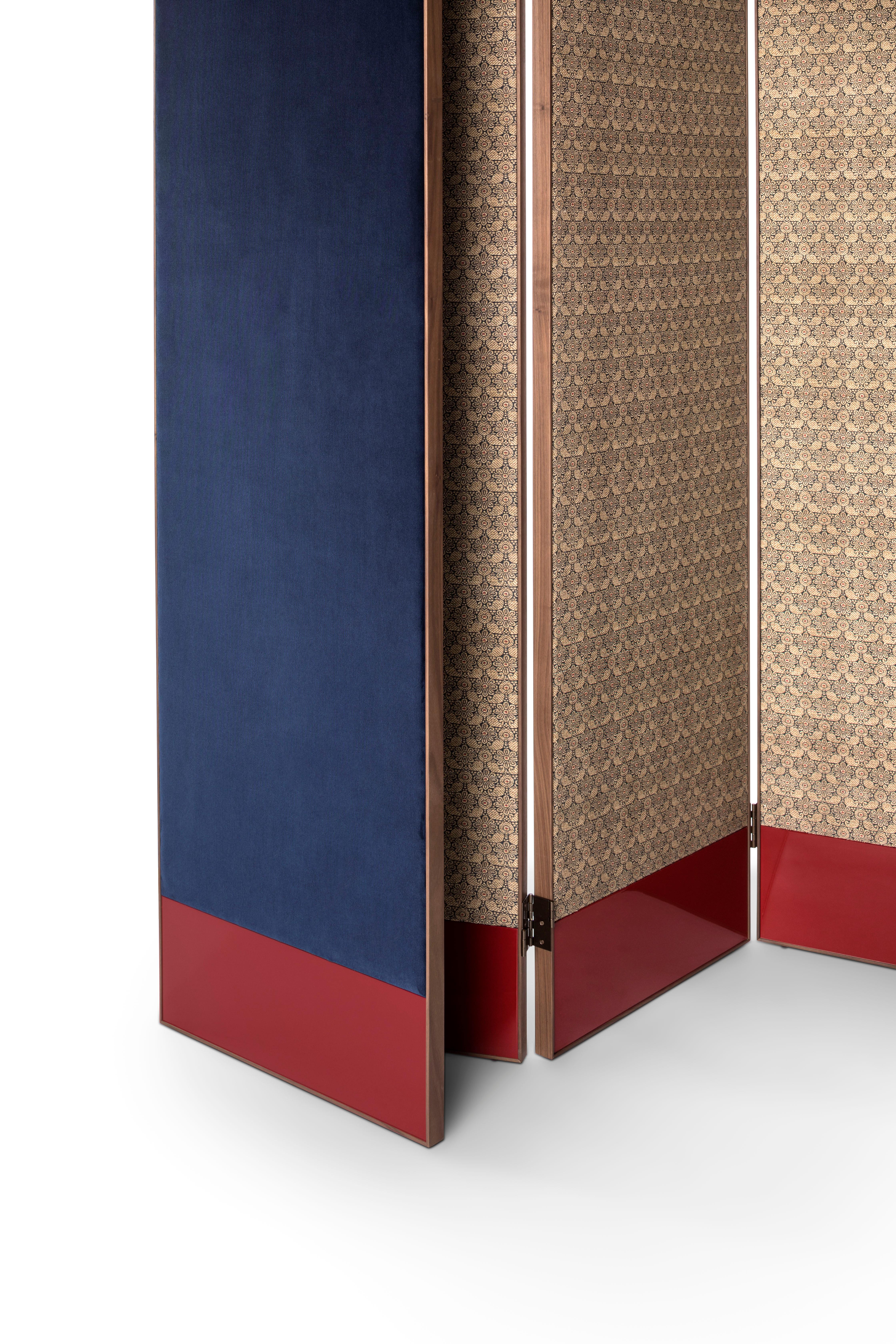 velvet room divider