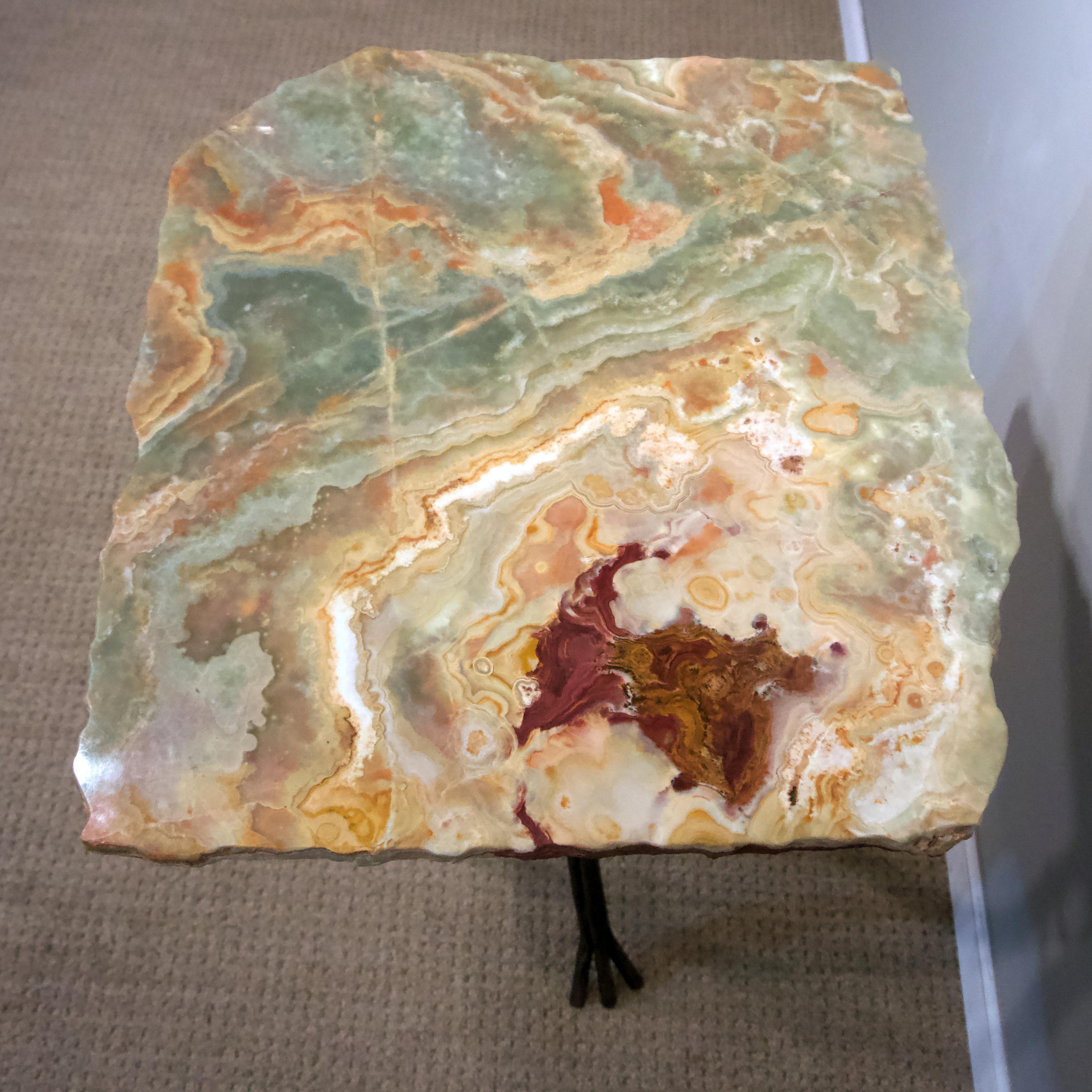 Américain Table contemporaine en quartz avec base en forme de branche en vente