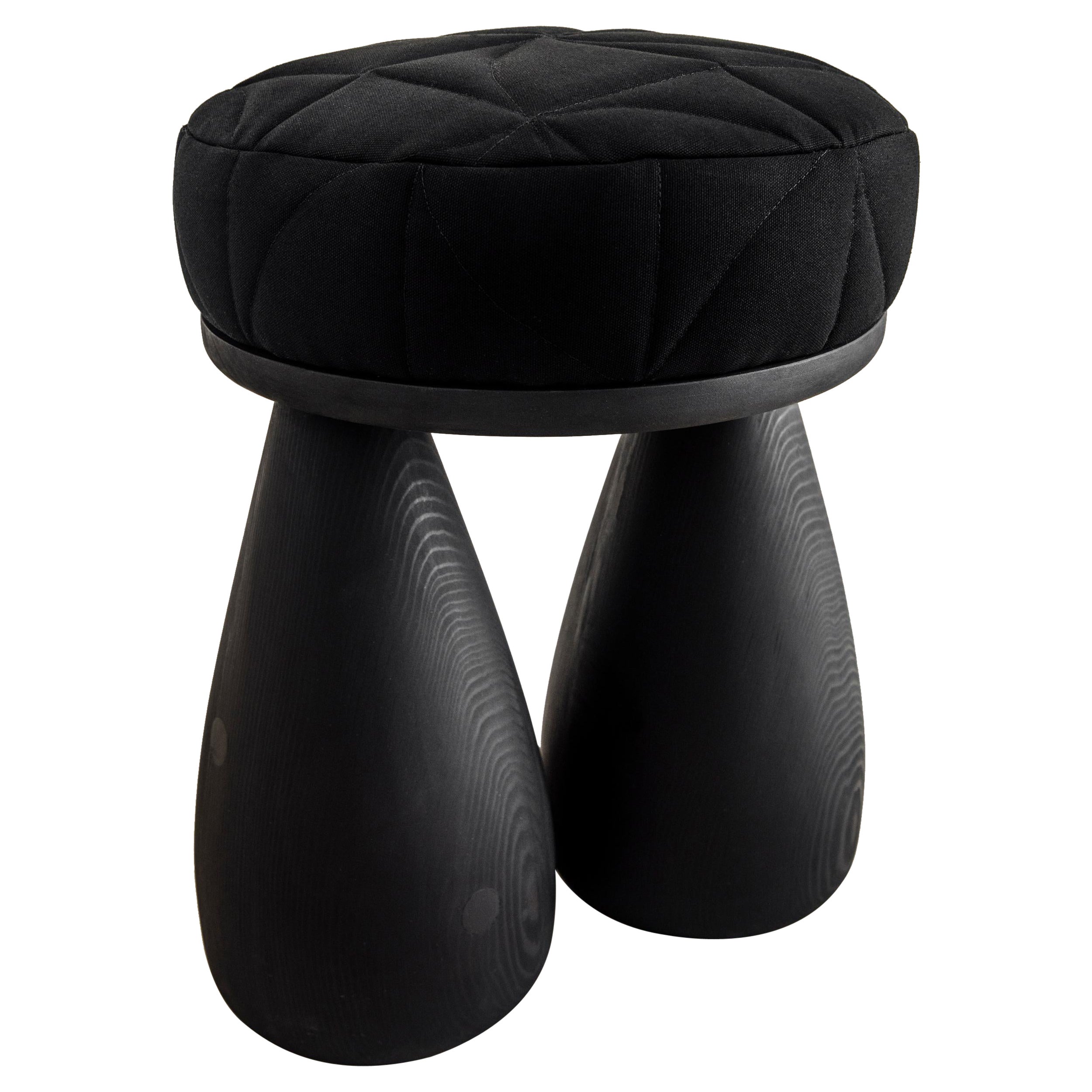 Sgabello contemporaneo trapuntato