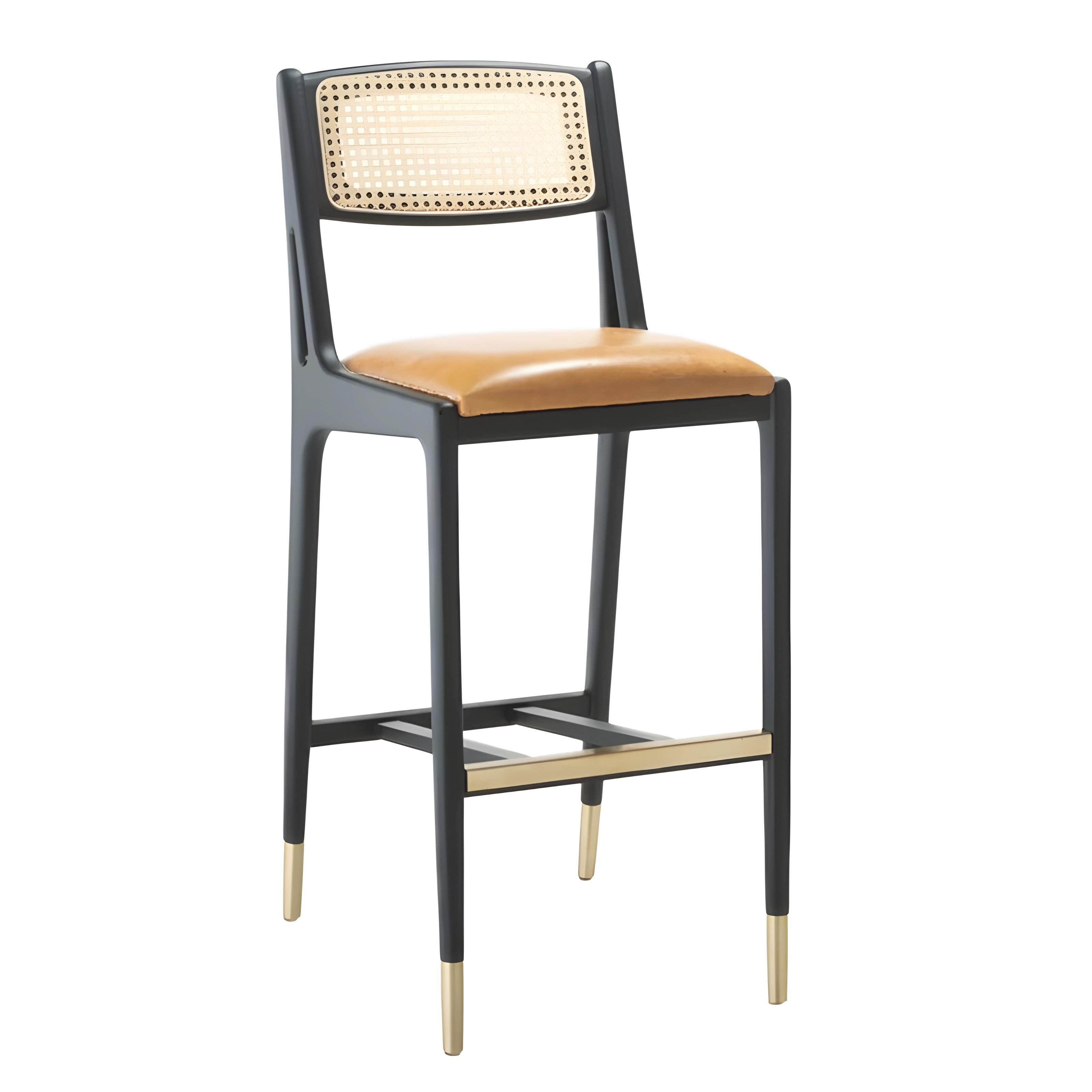 Zeitgenössischer Rattan-Barhocker aus blauem Samt im Zustand „Neu“ im Angebot in NEW YORK, NY