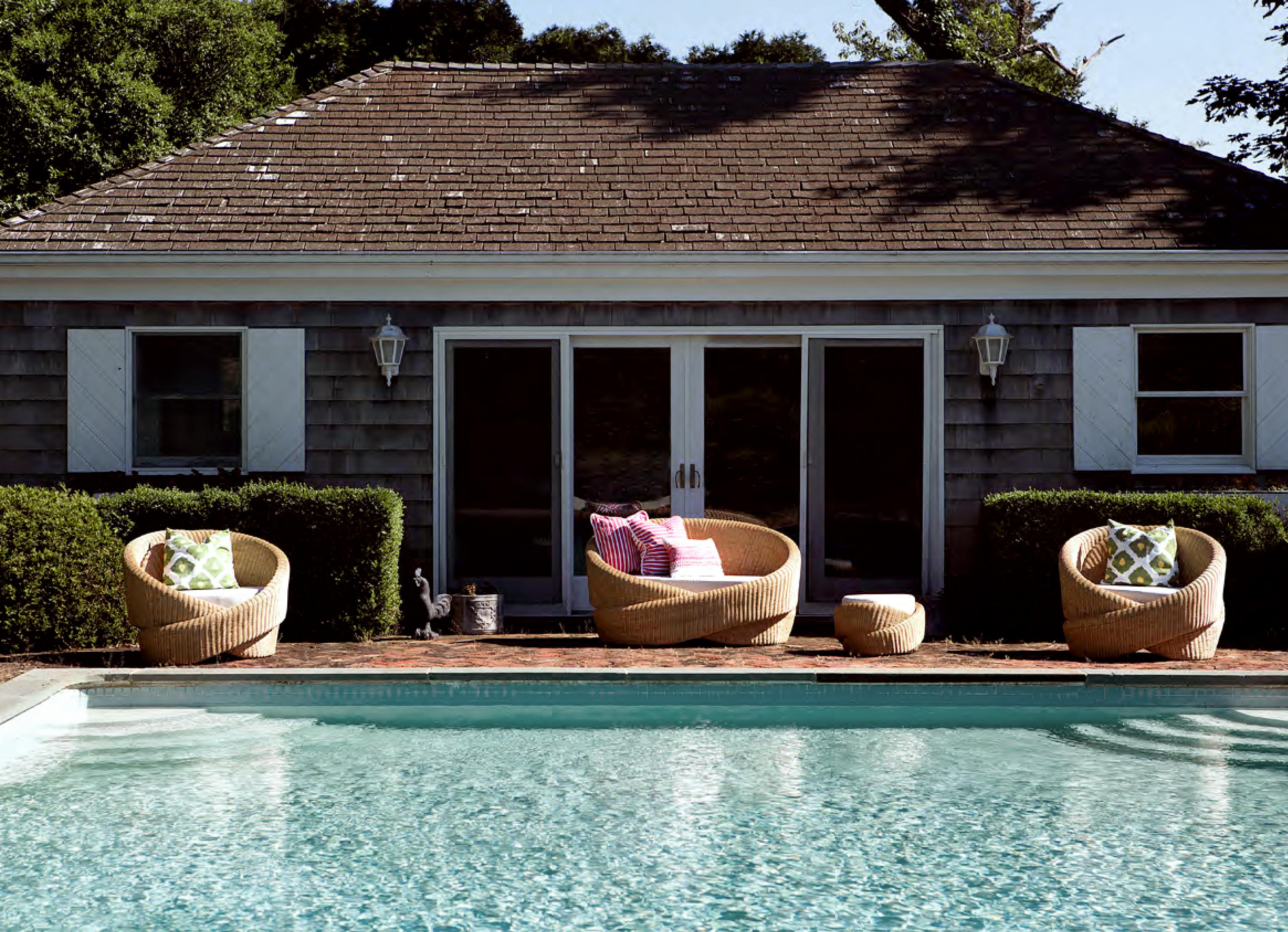 Loveseat Knotty Contemporary de ratán para interior-exterior, cojines de tela Sunbrella Siglo XXI y contemporáneo en venta