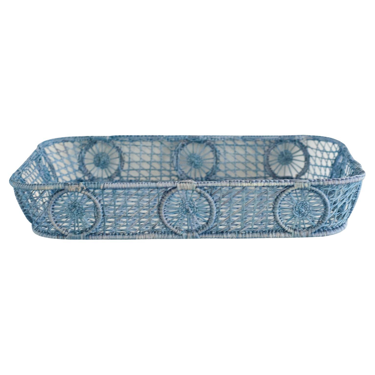 Vassoio rettangolare contemporaneo in rattan blu cielo con angoli arrotondati