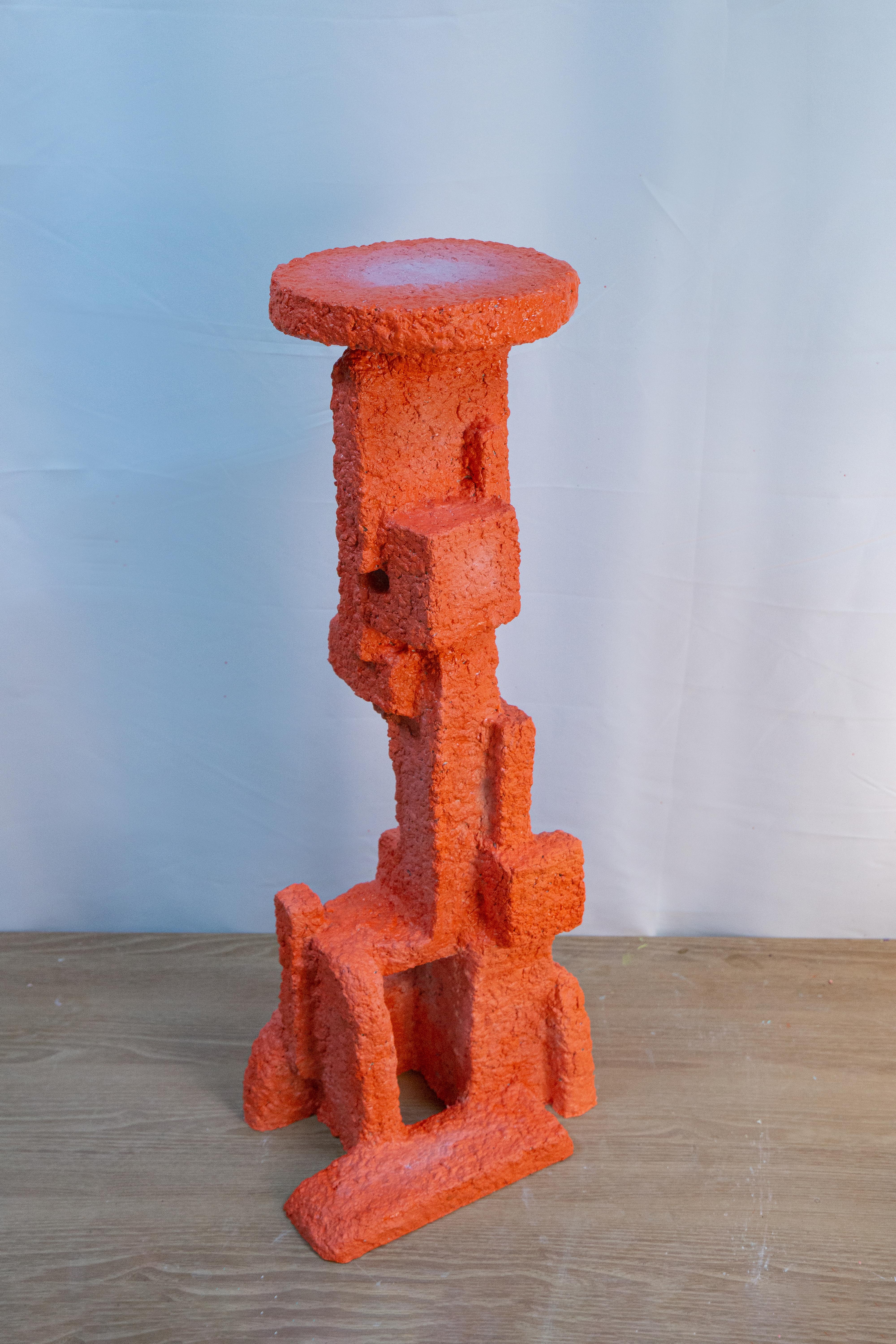 Contemporary Red Figure Side Table in Paper Pulp For Sale 3