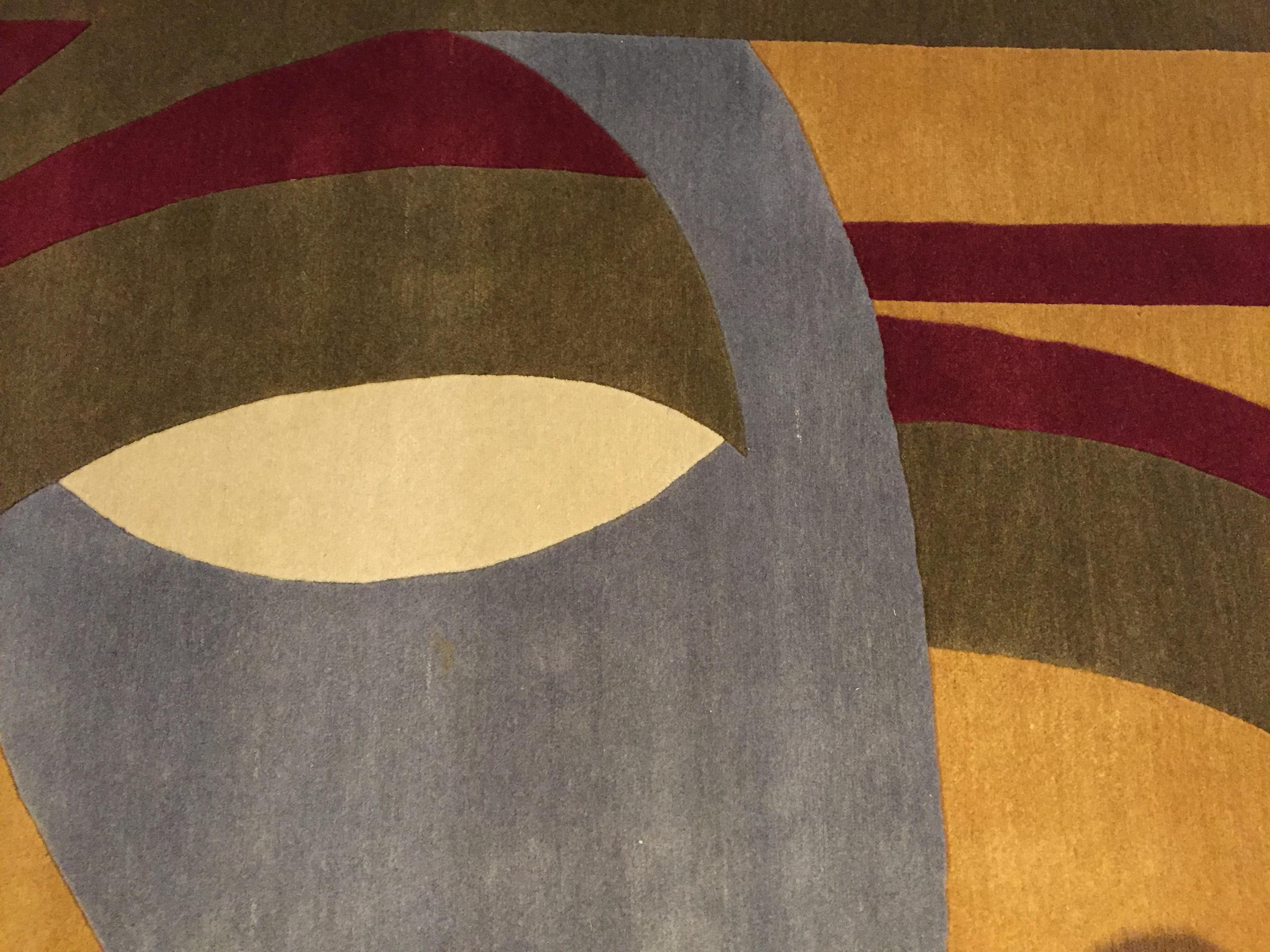 Zeitgenössischer Boralevi's Design Teppich aus natürlicher Wolle in Rot, Grün, Gelb und Grau im Angebot 4