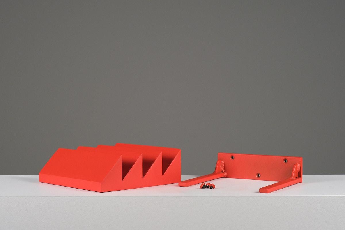 Estantería Acero Rojo Lacado Diseño Contemporáneo Coleccionable ZIG ZAG de Max Enrich en venta 5