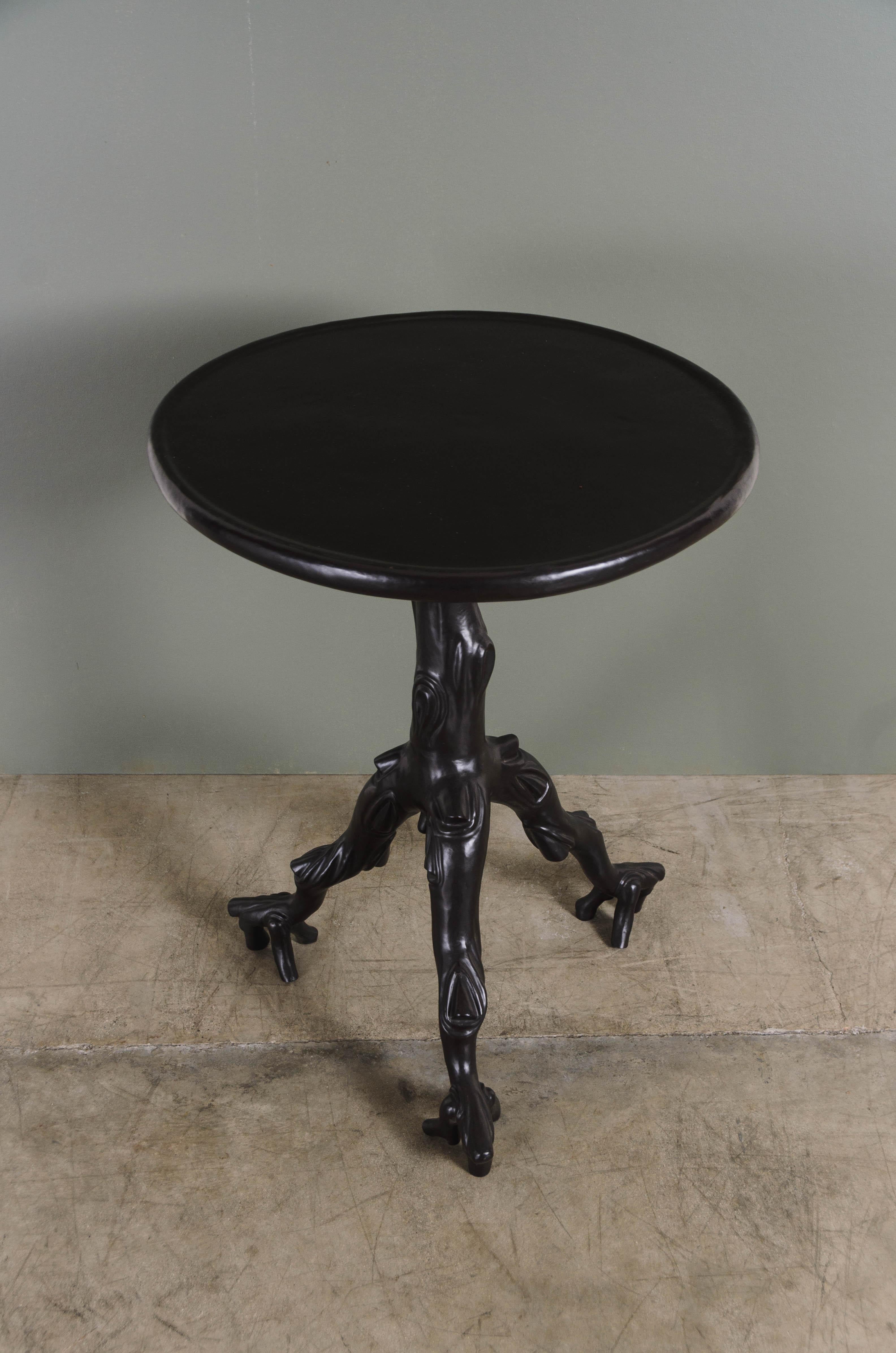 Moderne Table contemporaine à brindilles en cuivre repoussé par Robert Theo, édition limitée en vente