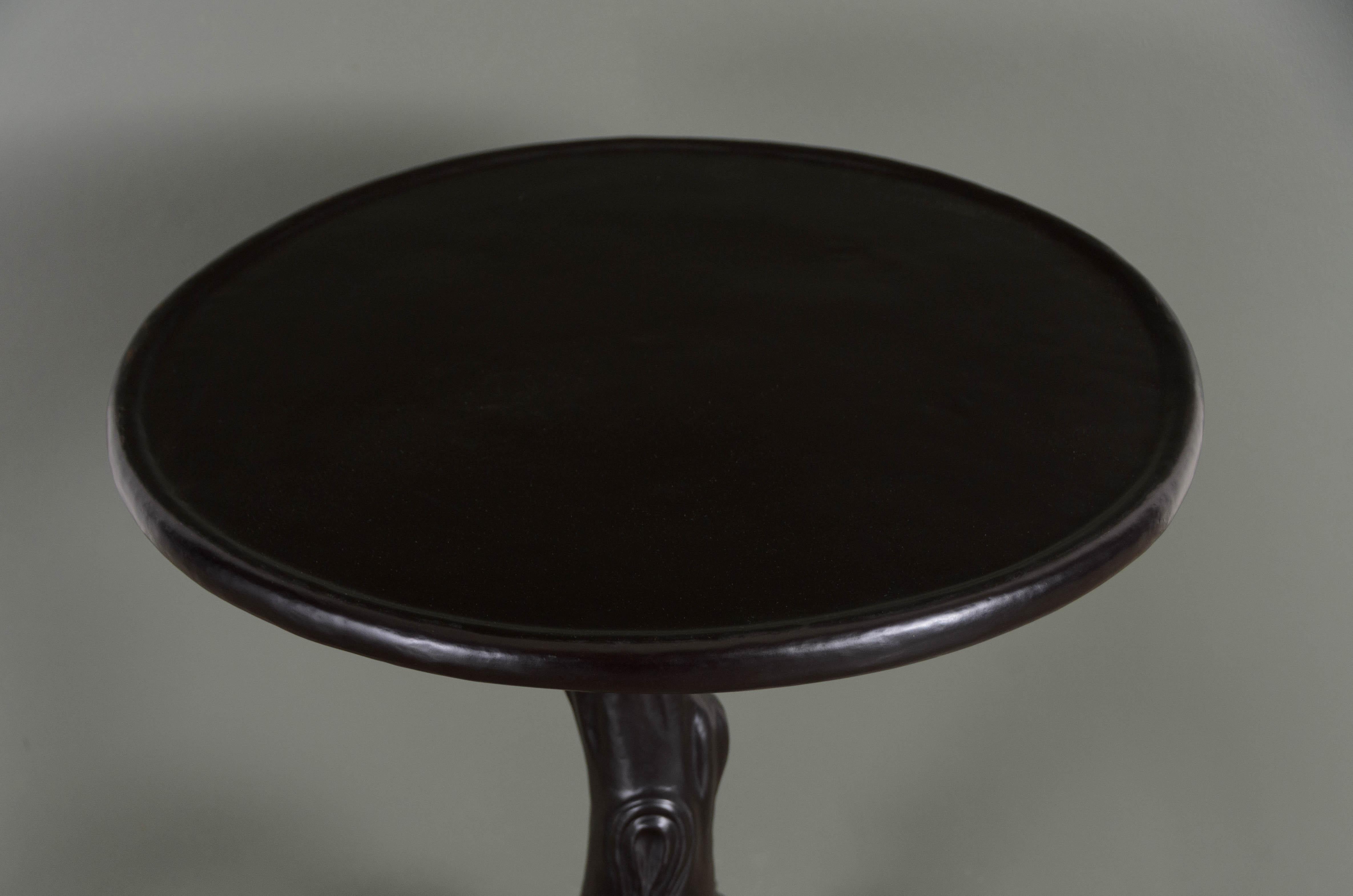 Cuivre Table contemporaine à brindilles en cuivre repoussé par Robert Theo, édition limitée en vente