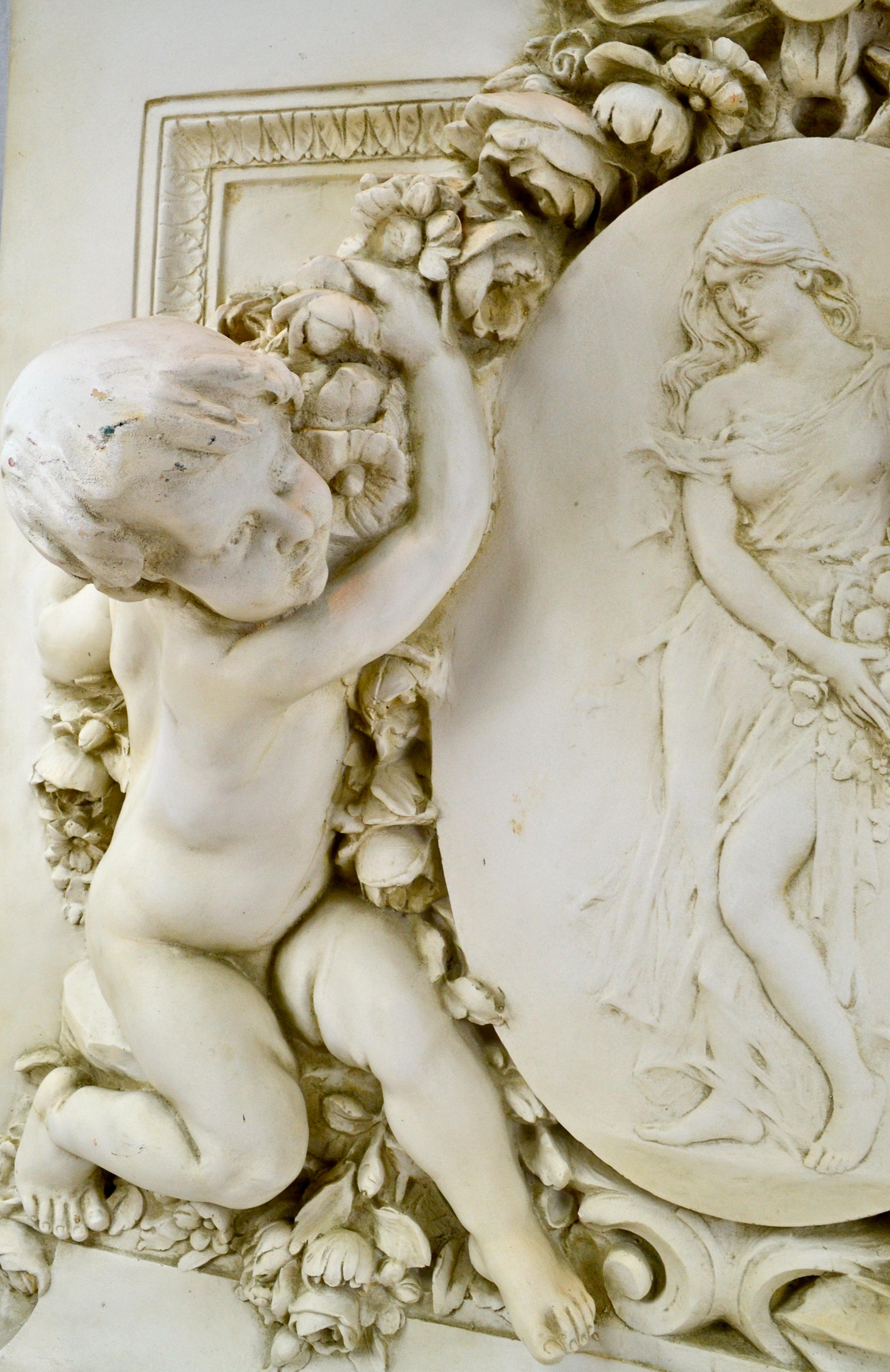 Contemporary Louis v Style Resin Wall Plaque with Putti and Garlands In Good Condition In Vancouver, British Columbia