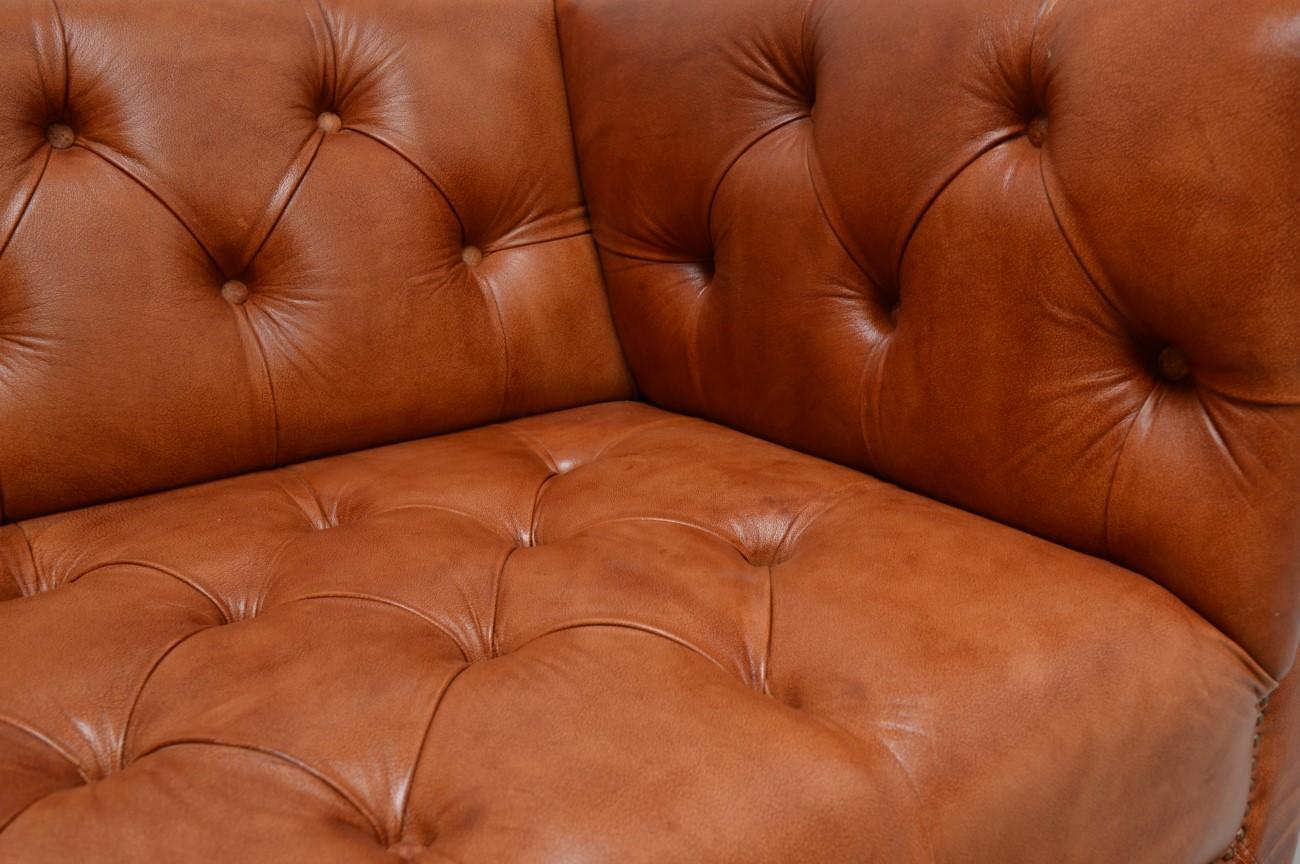 Contemporary Retro Look Chesterfield For Sale 2