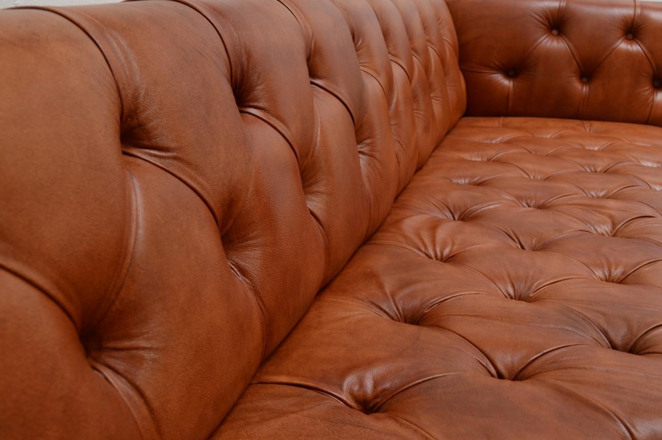 Contemporary Retro Look Chesterfield For Sale 3