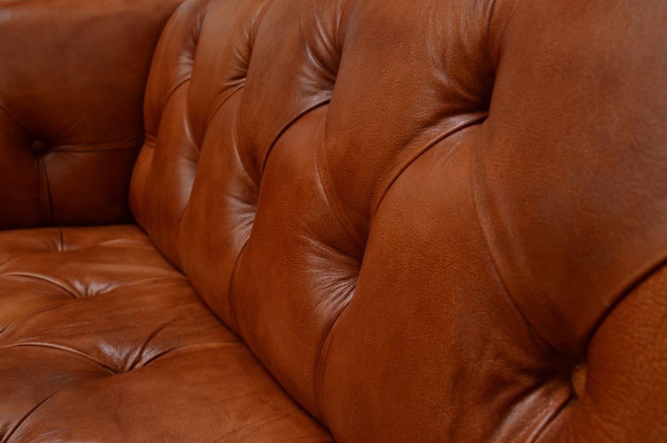 Contemporary Retro Look Chesterfield For Sale 4