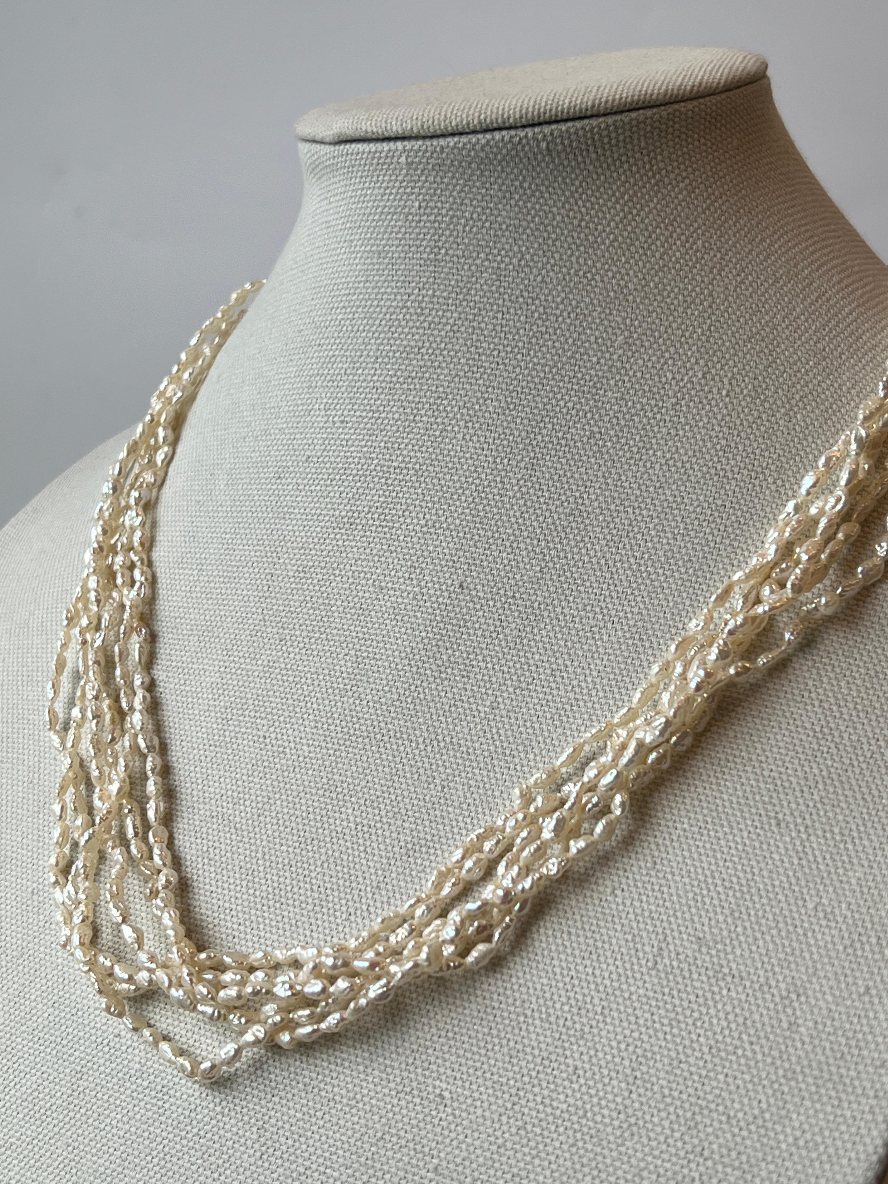 Contemporary Rice Perle und 14k Gelbgold 6 Strang 24 Zoll Halskette (Zeitgenössisch) im Angebot
