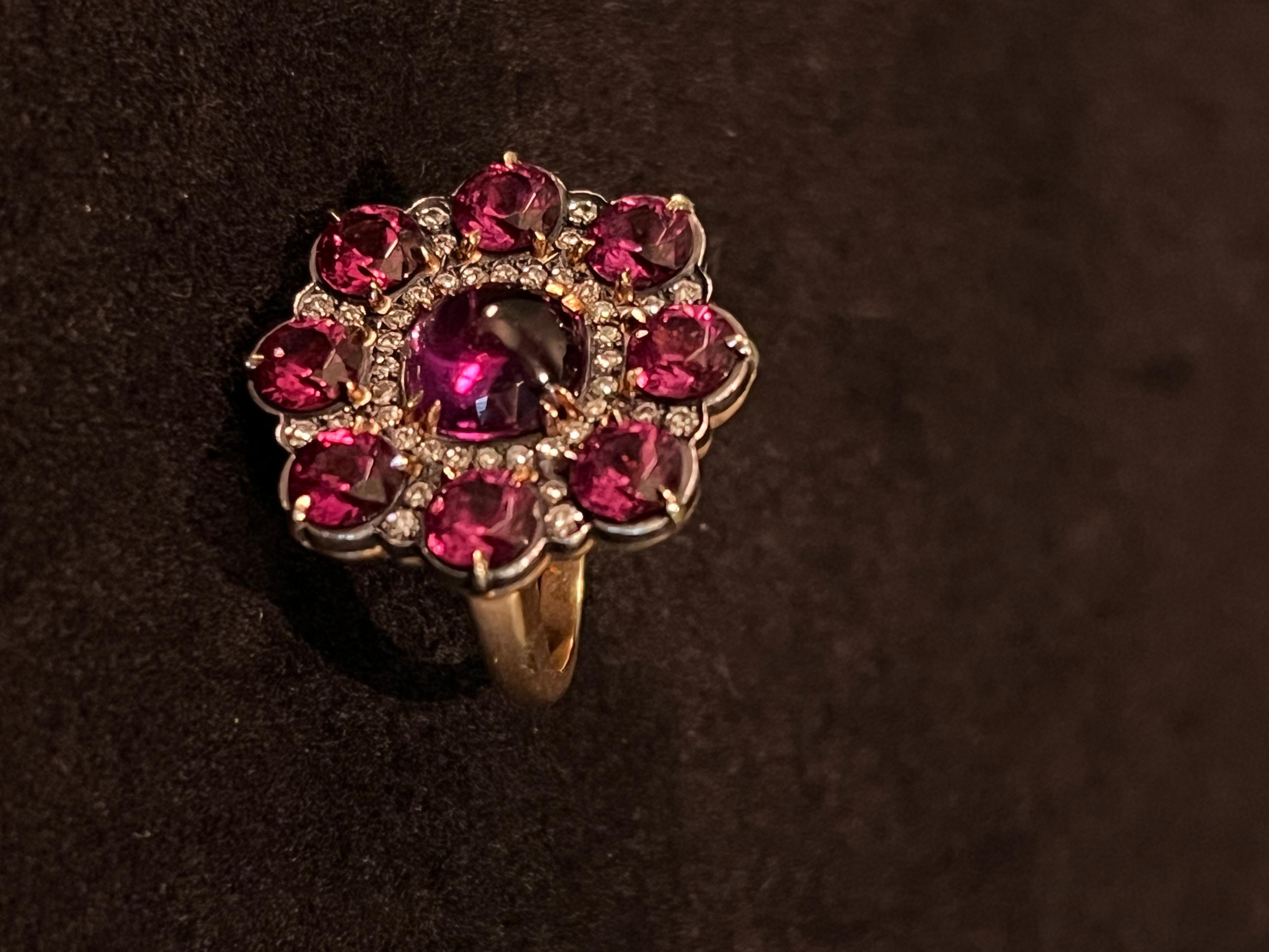 anello contemporaneo Arteau Paris con granati e diamanti in vendita 2