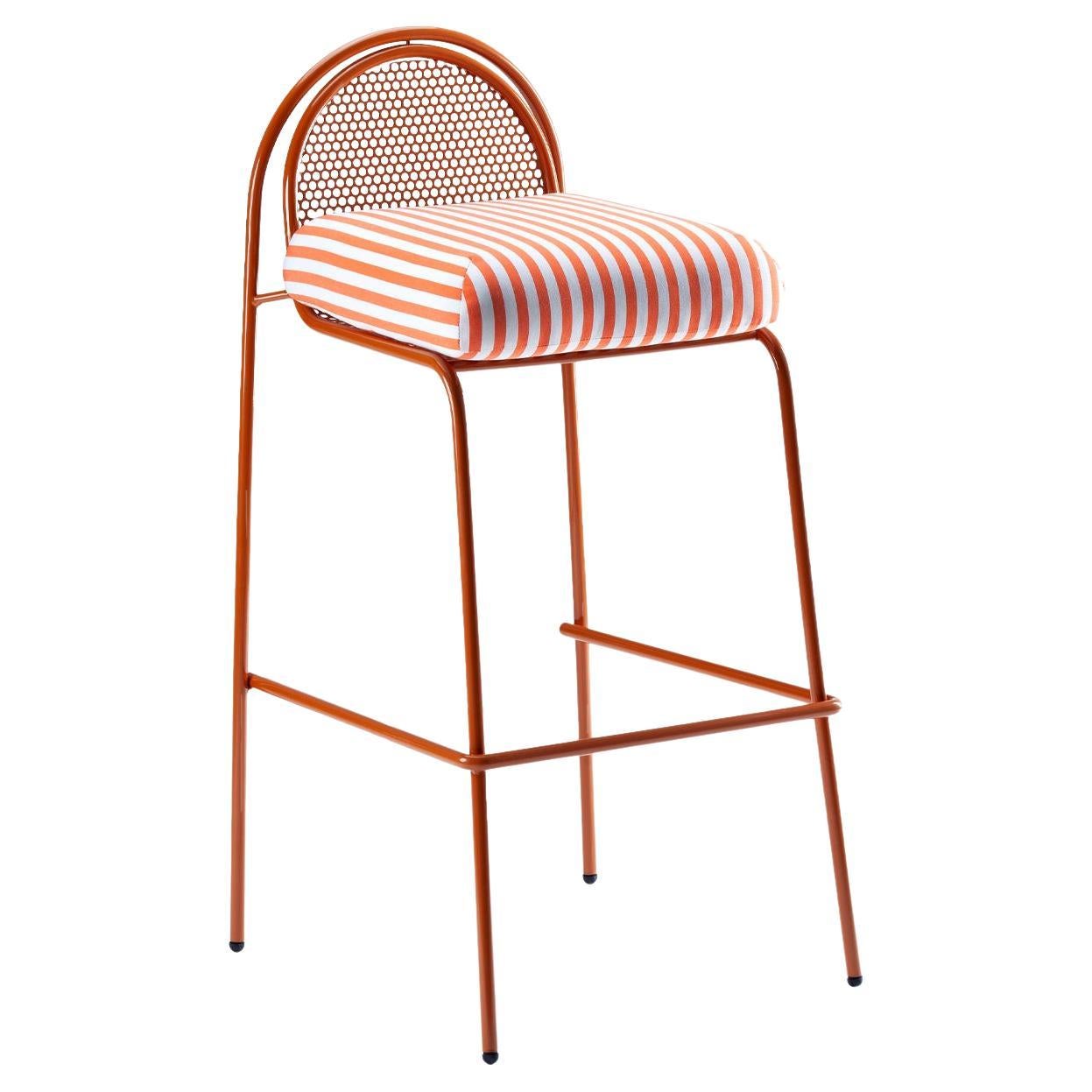 Chaise de bar Riviera contemporaine en métal saumoné laqué pour l'extérieur