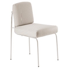 Chaise Riviera contemporaine en métal ivoire laqué pour l'extérieur