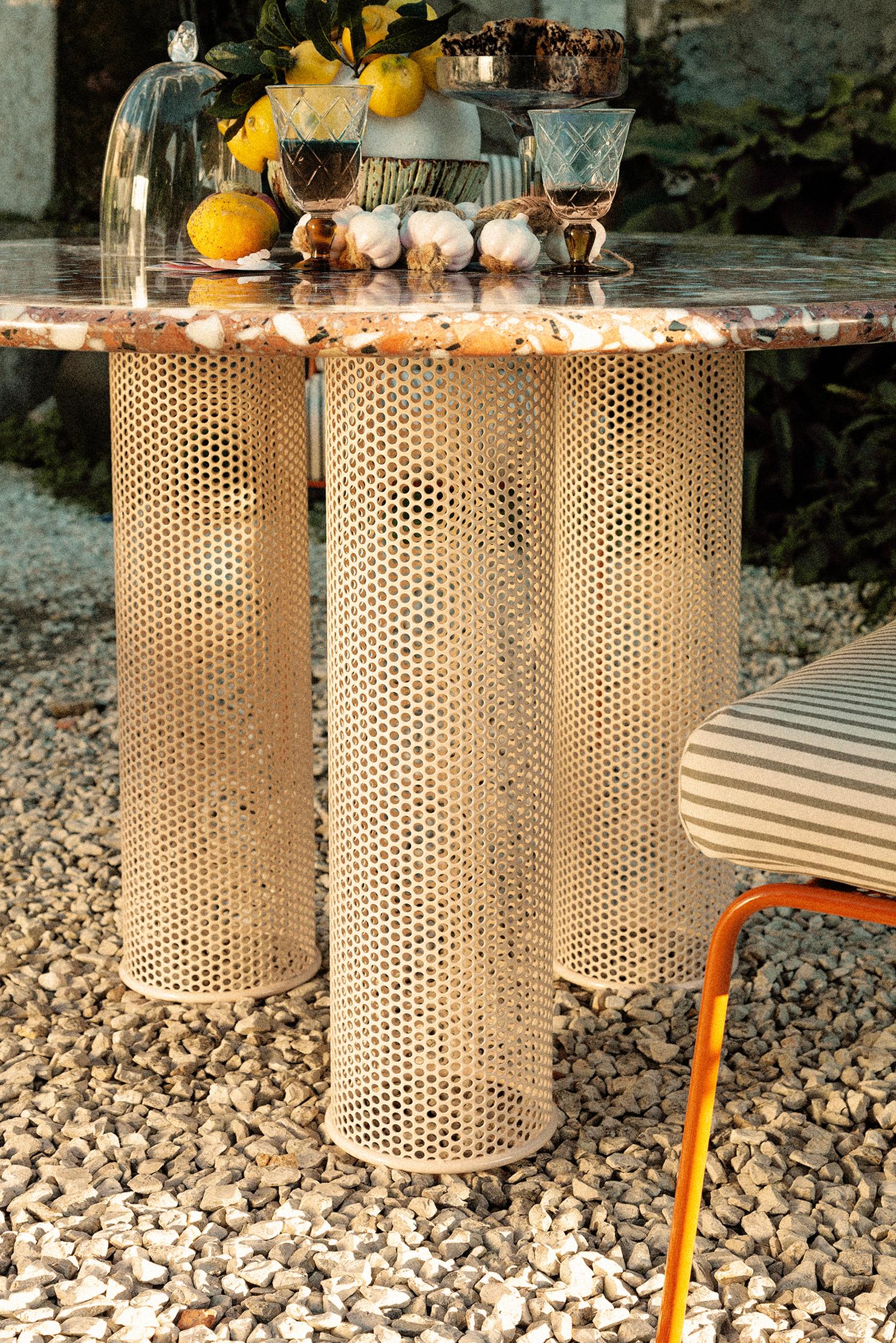 Post-Modern Contemporary Riviera dinner table in lacquered metal and marble for Outdoors For Sale