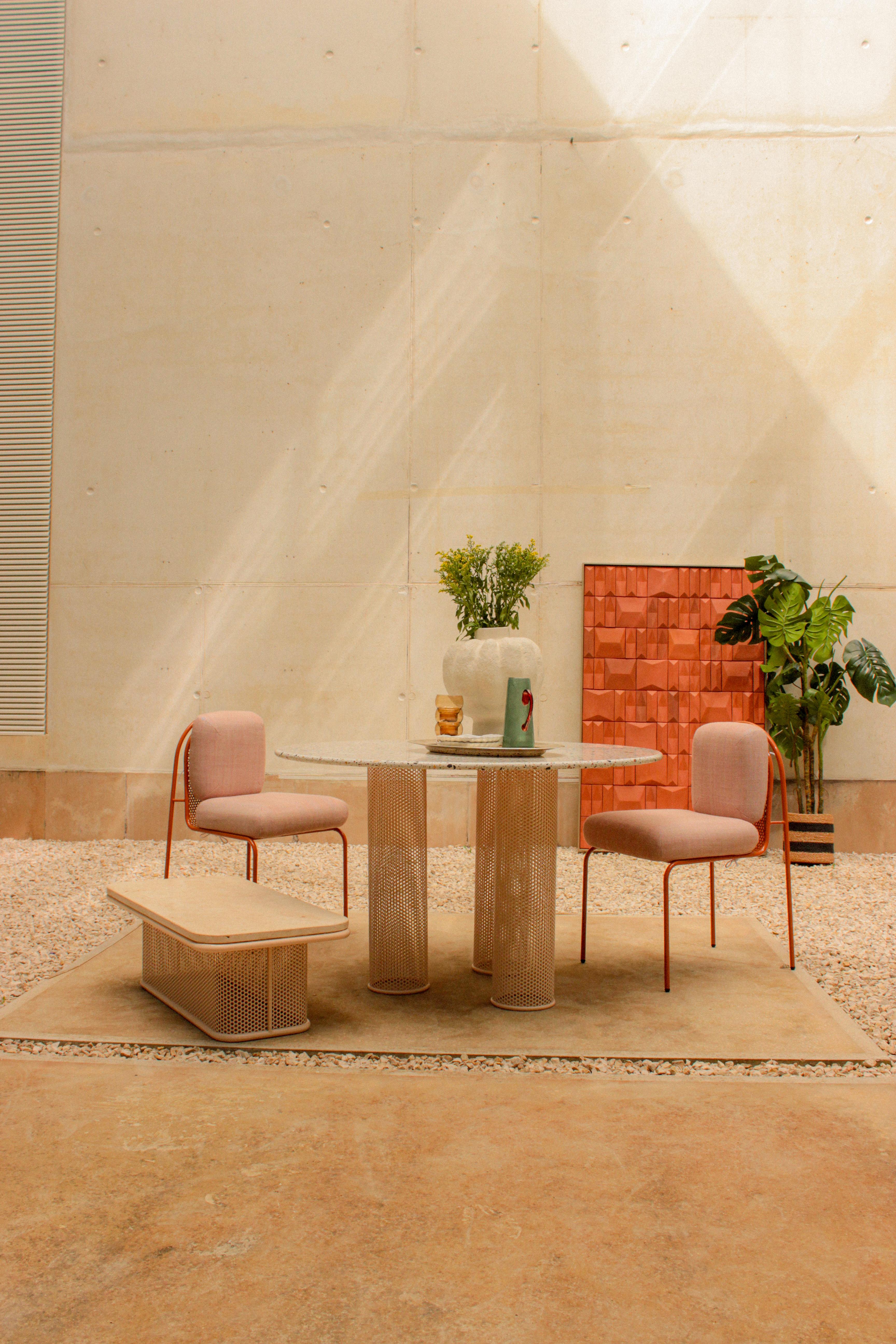 Tavolo da pranzo Riviera Contemporary in metallo Sage e terrazzo verde per esterni In condizioni Nuovo in vendita a Lisbon, PT