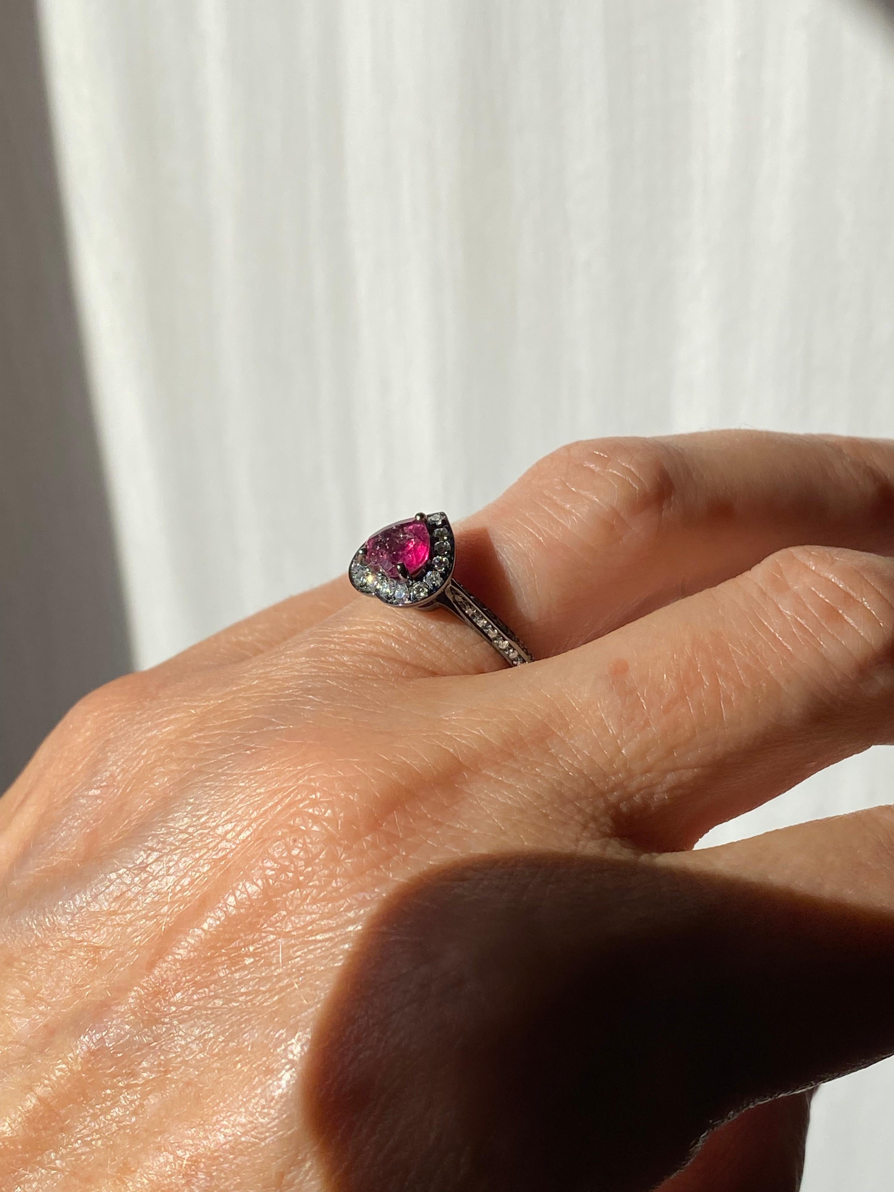 Heart Cut Unisex Love Ring Rock Style 18 Karat Gold Rubelite 0.50 Karat White Diamond For Sale