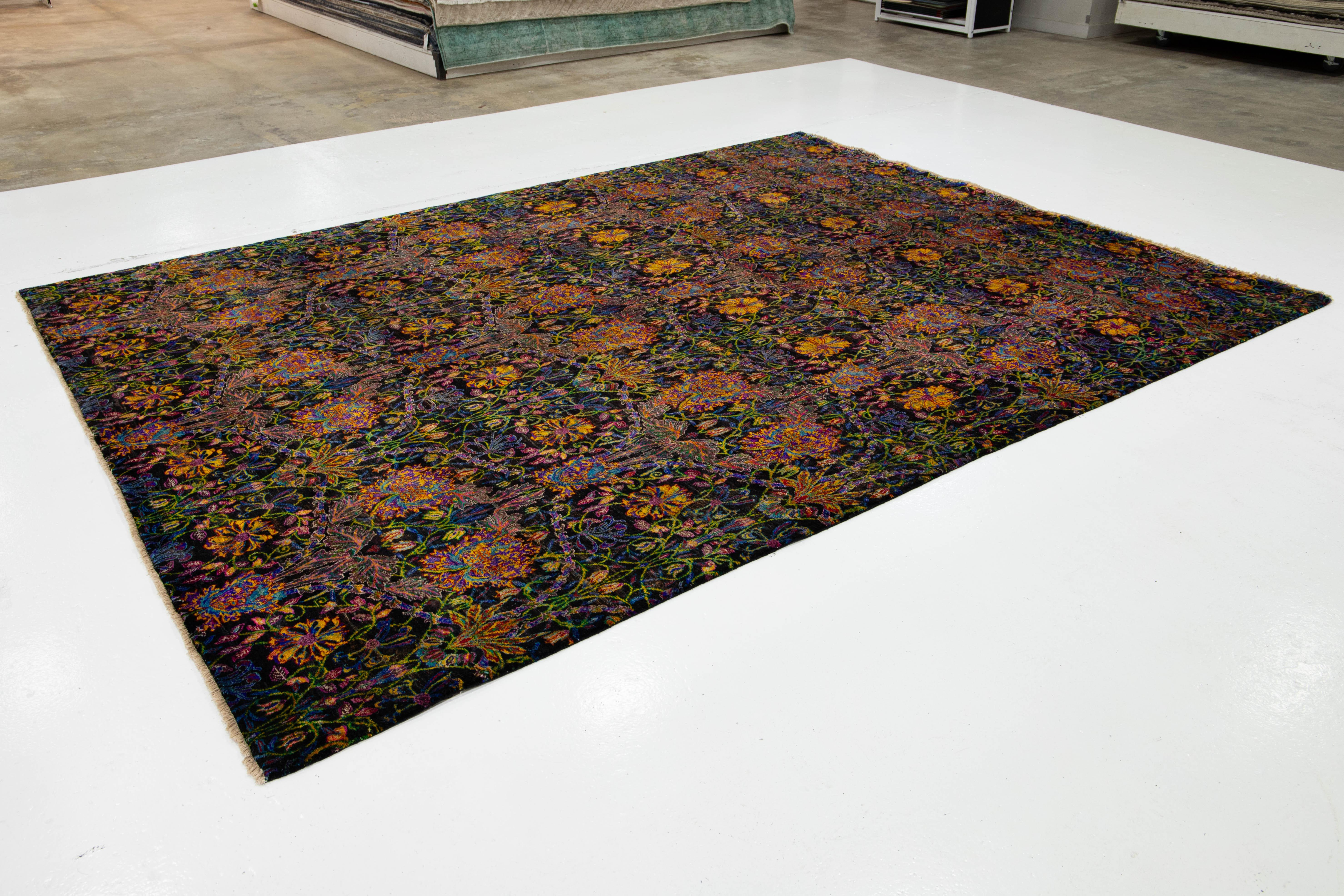 Moderne Tapis contemporain en soie Sari à motifs floraux multicolores pour la salle de bain en vente