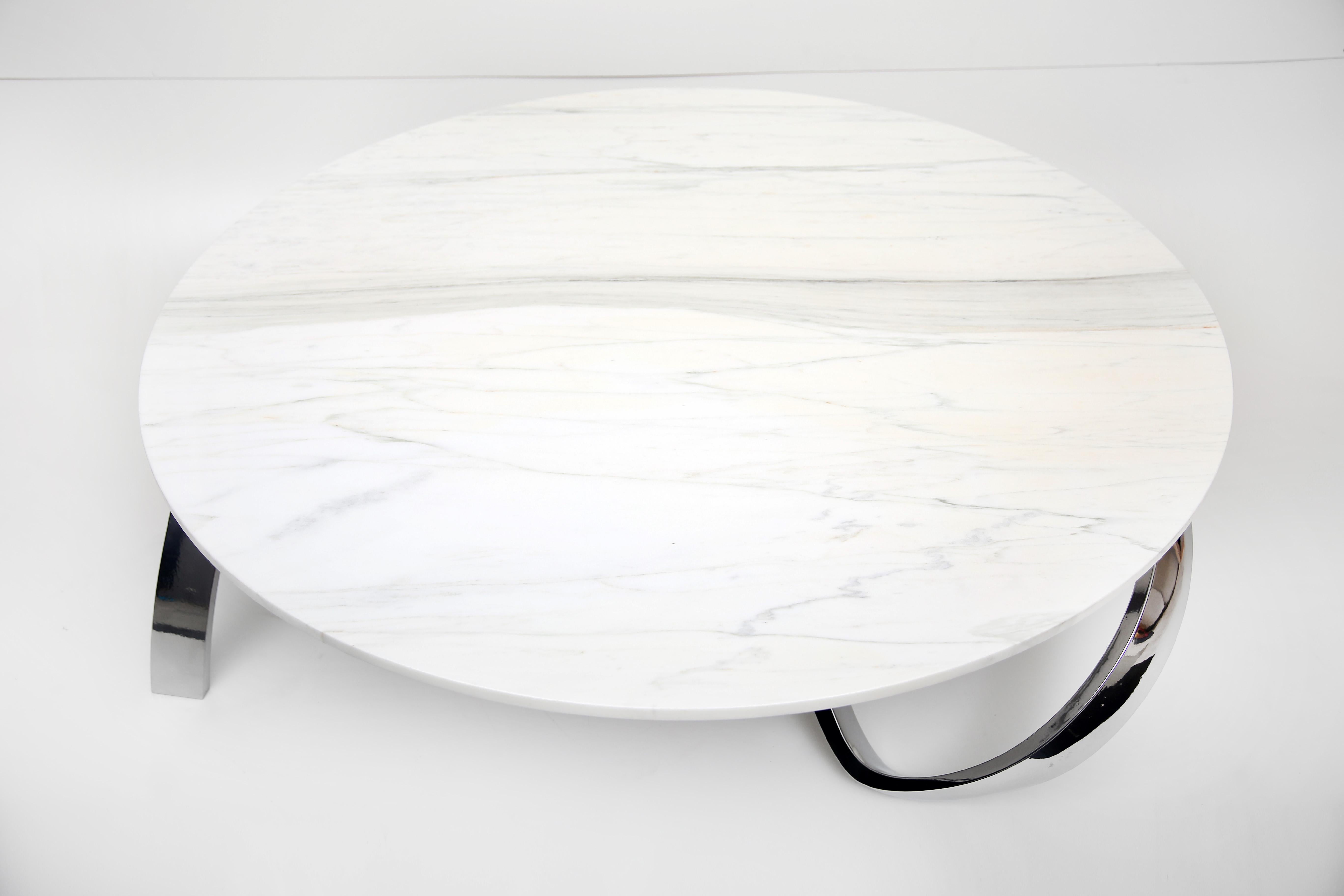 Modern Contemporary Round Apate Coffee Table in Marble, Chrome, Silver For Sale