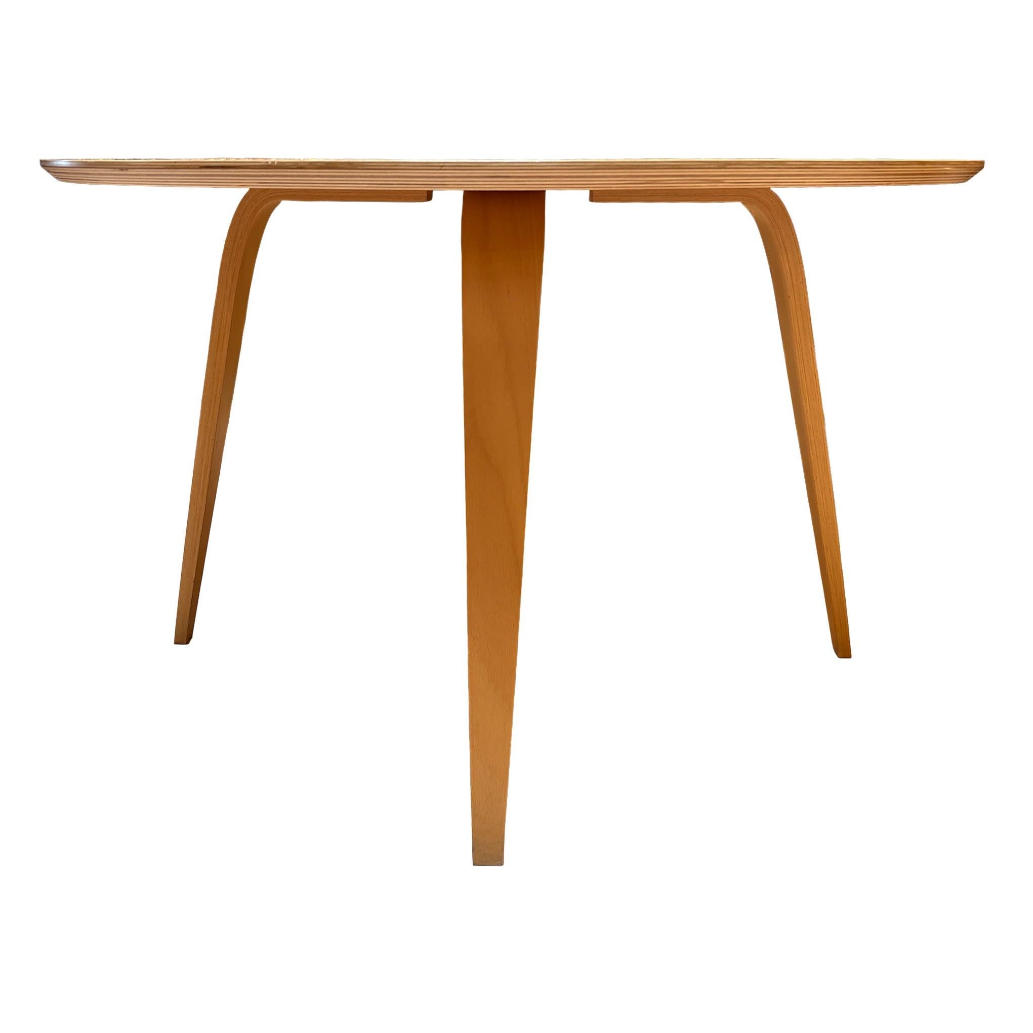 Tavolo da pranzo rotondo in faggio contemporaneo di Benjamin Cherner per Cherner Chair Comp In condizioni buone in vendita a Sacramento, CA