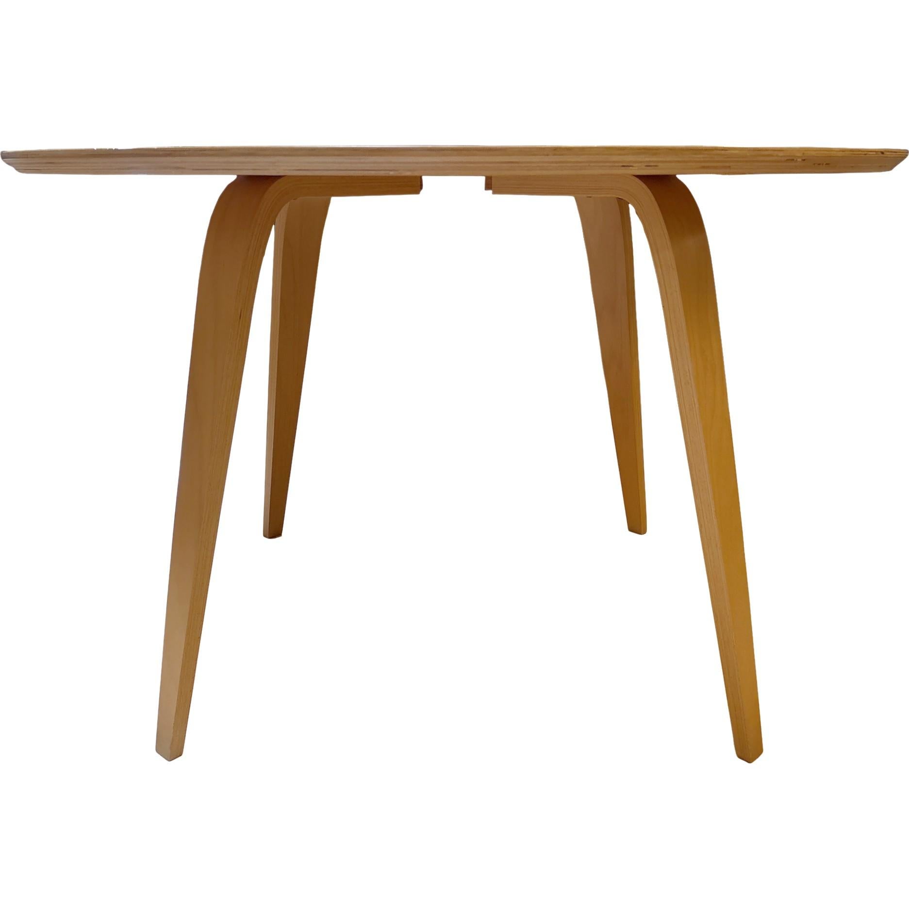 XXI secolo e contemporaneo Tavolo da pranzo rotondo in faggio contemporaneo di Benjamin Cherner per Cherner Chair Comp in vendita