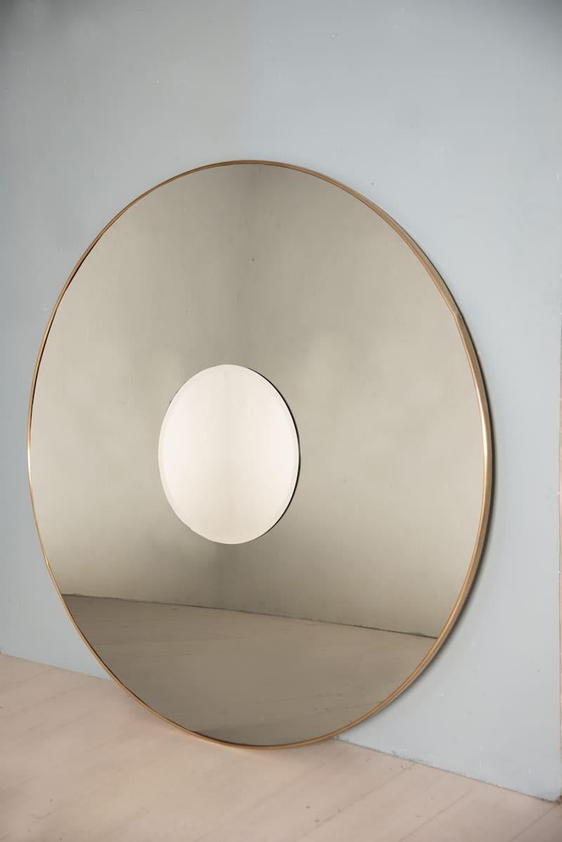 Italian Contemporary Round Brass Frame with Classic and Smoke Double Miirror diam. 160cm For Sale