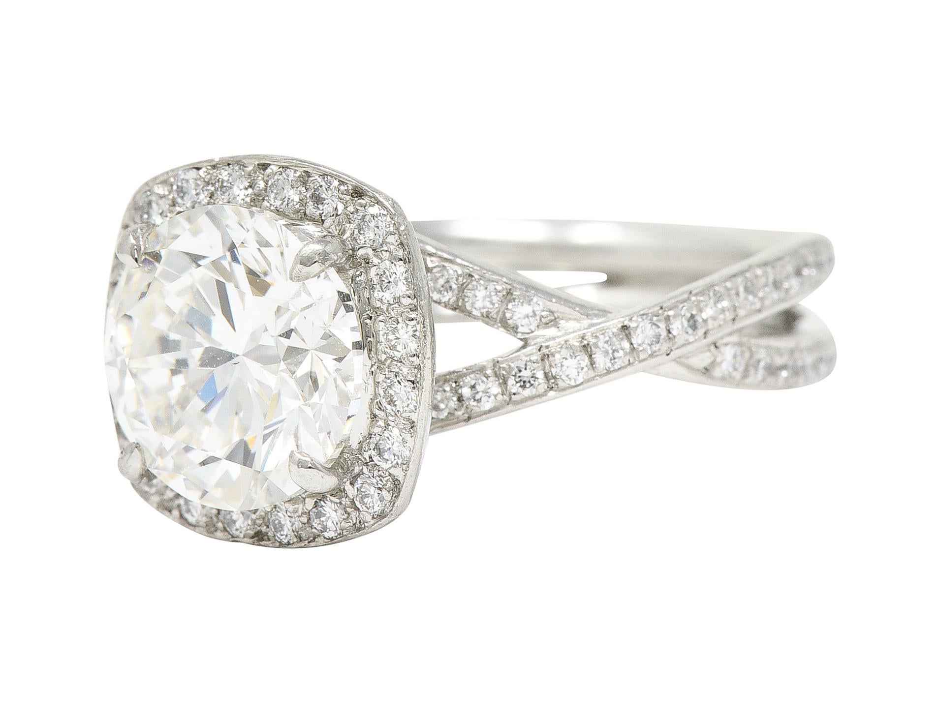 Contemporary Round Brilliant 3.50 Carats Diamond Platinum Halo Engagement Ring G 2