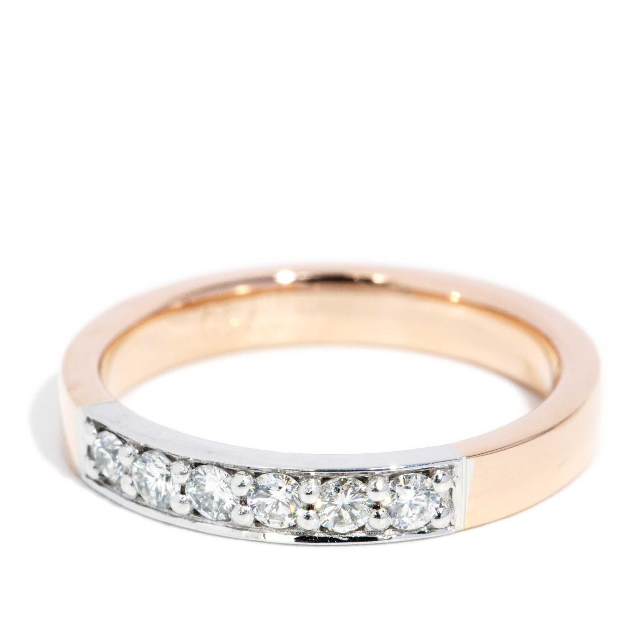 Contemporary Round Brilliant Diamond Band 18ct Rose & White Gold (Zeitgenössisch)