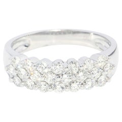 Contemporary Round Brilliant Diamond Cluster Band Ring 18 Karat Weißgold