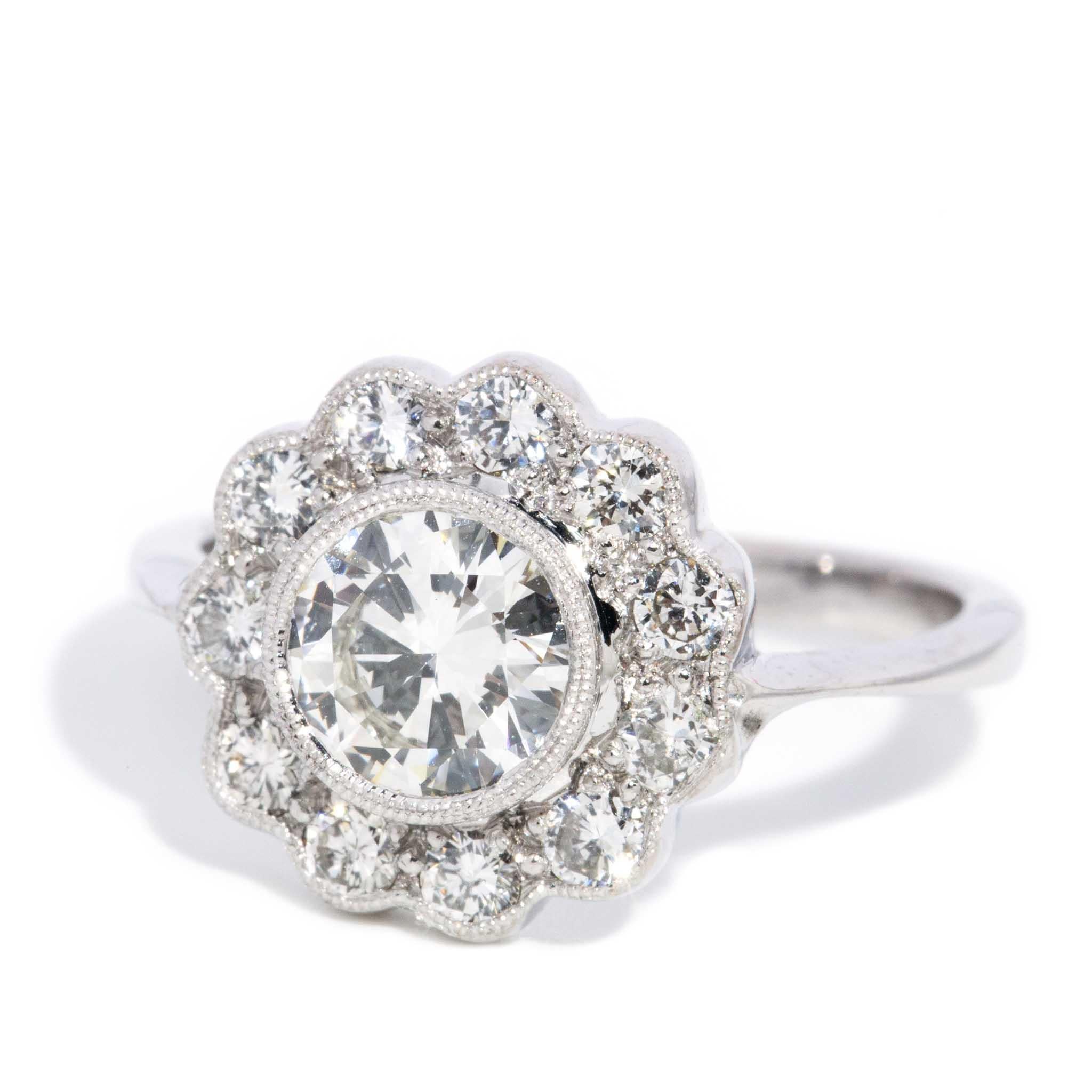 Brilliant Cut Contemporary Round Brilliant Diamond Flower Cluster Ring 18 Carat White Gold For Sale