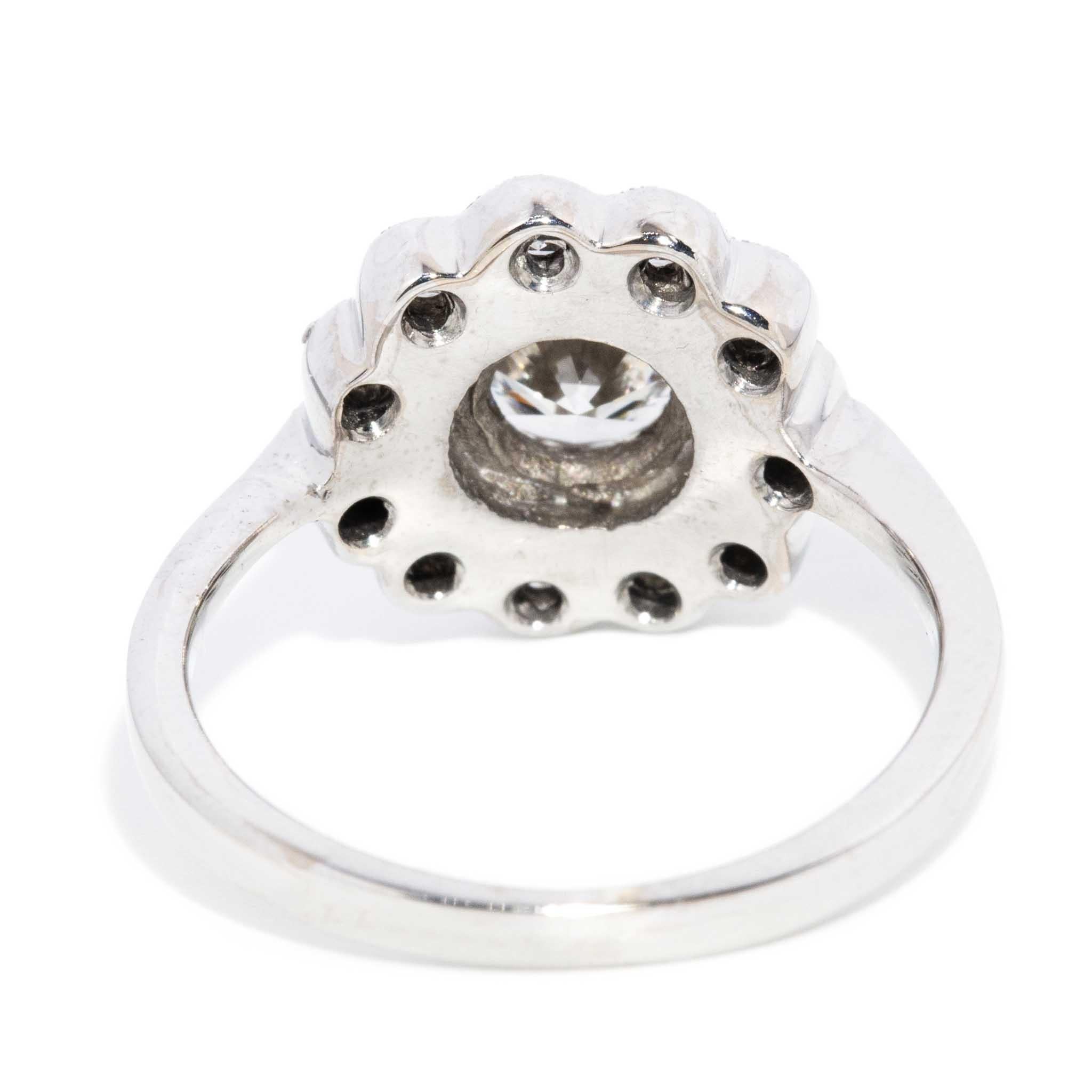 Contemporary Round Brilliant Diamond Flower Cluster Ring 18 Carat White Gold For Sale 4
