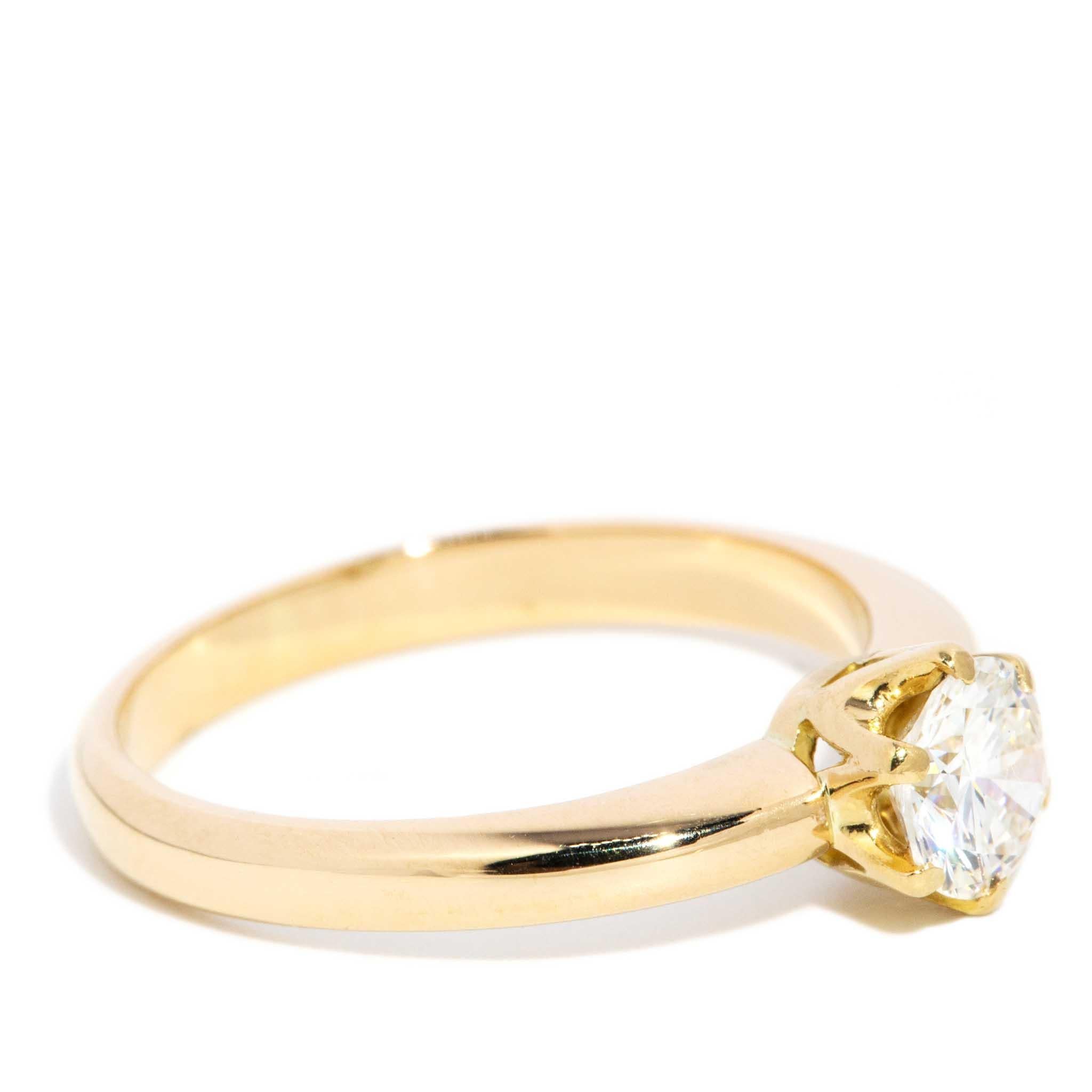 Contemporary Round  Brilliant Diamond Solitaire Ring 18 Carat Yellow Gold For Sale 2