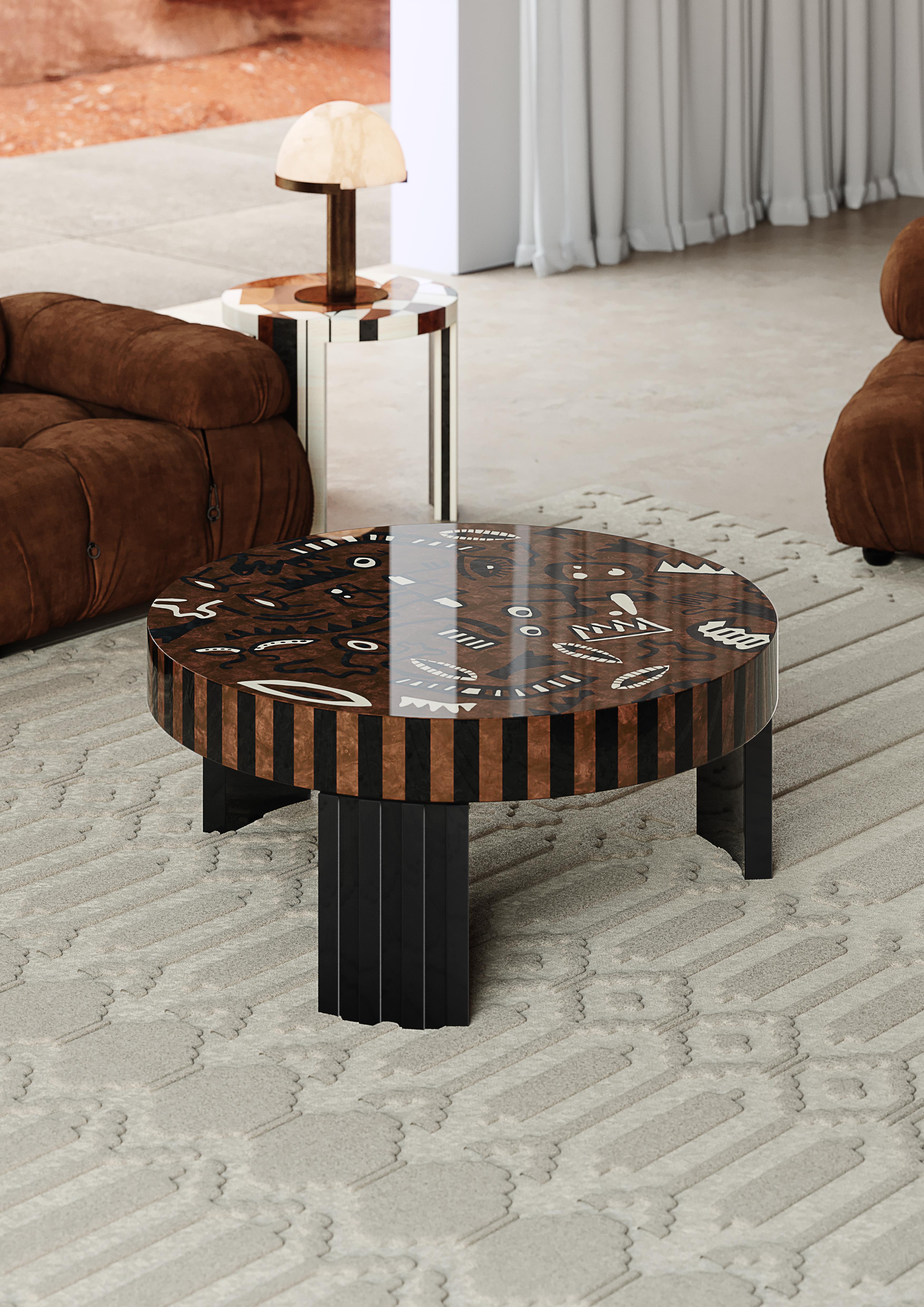 Contemporary Round Center Coffee Table Modern Abstract Lines Wood Marquetry  In New Condition For Sale In Porto, PT