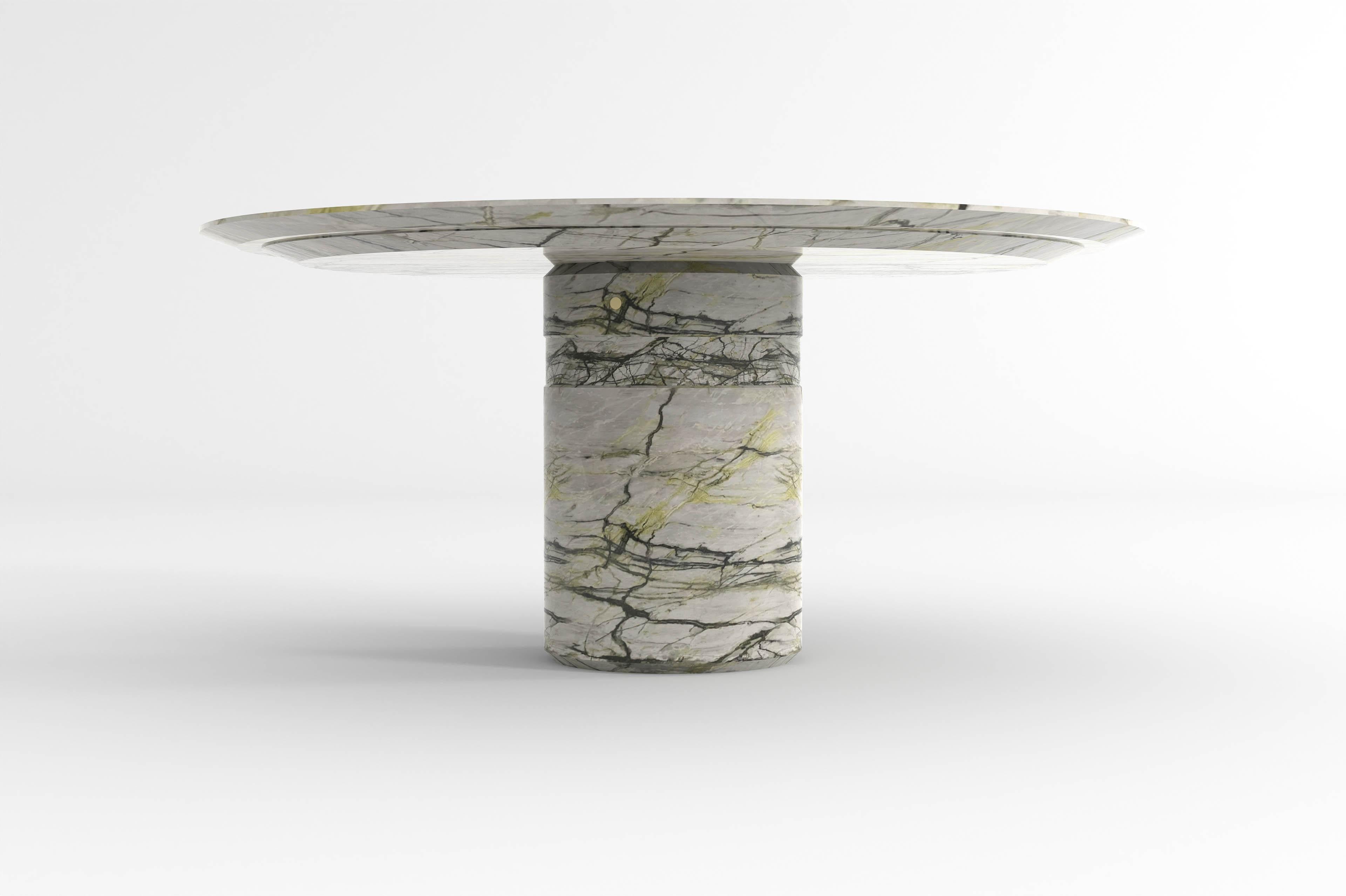 Modern Contemporary round dining table, Calacatta Verde marble, central leg, Belgium For Sale