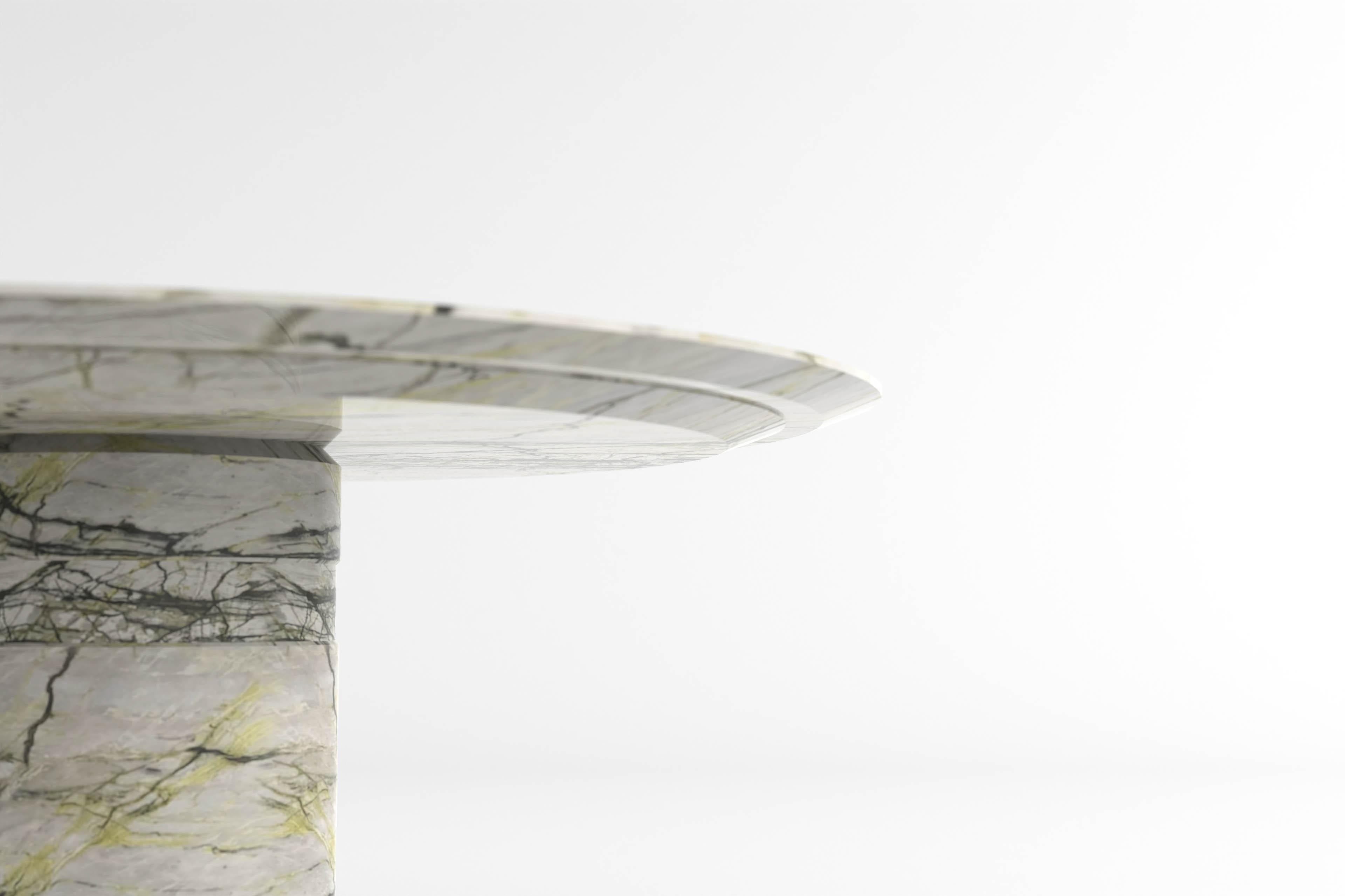 Belgian Contemporary round dining table, Calacatta Verde marble, central leg, Belgium For Sale