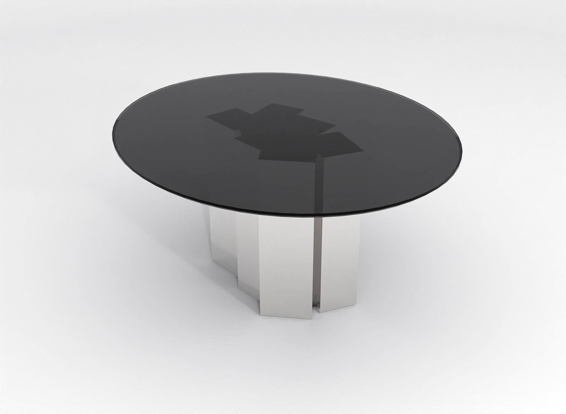 Belge Table de salle à manger ronde contemporaine en verre noir et acier inoxydable poli en vente