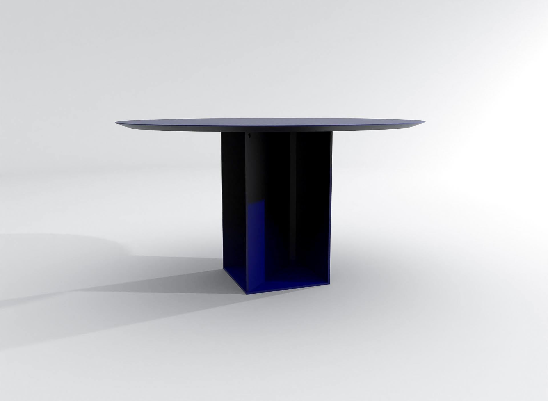 Poudré Table de salle à manger ronde contemporaine en acier revêtu de poudre bleu, table Barh Judd en vente