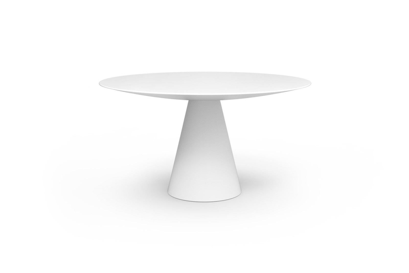 Portugais Table de salle à manger ronde contemporaine en laque blanche en vente