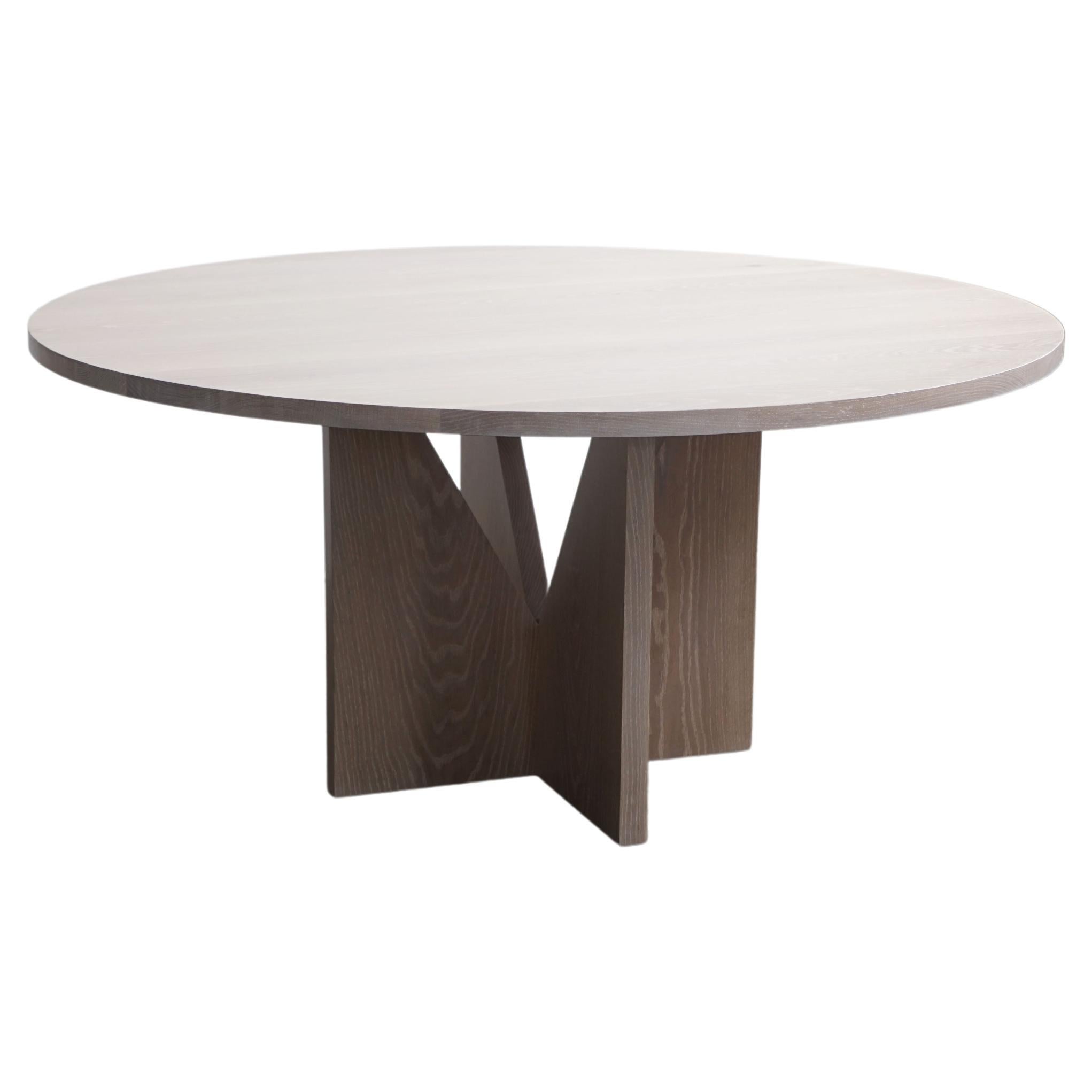 Zeitgenössischer runder Esstisch aus weißem Eichenholz von Last Workshop, minimalistisch