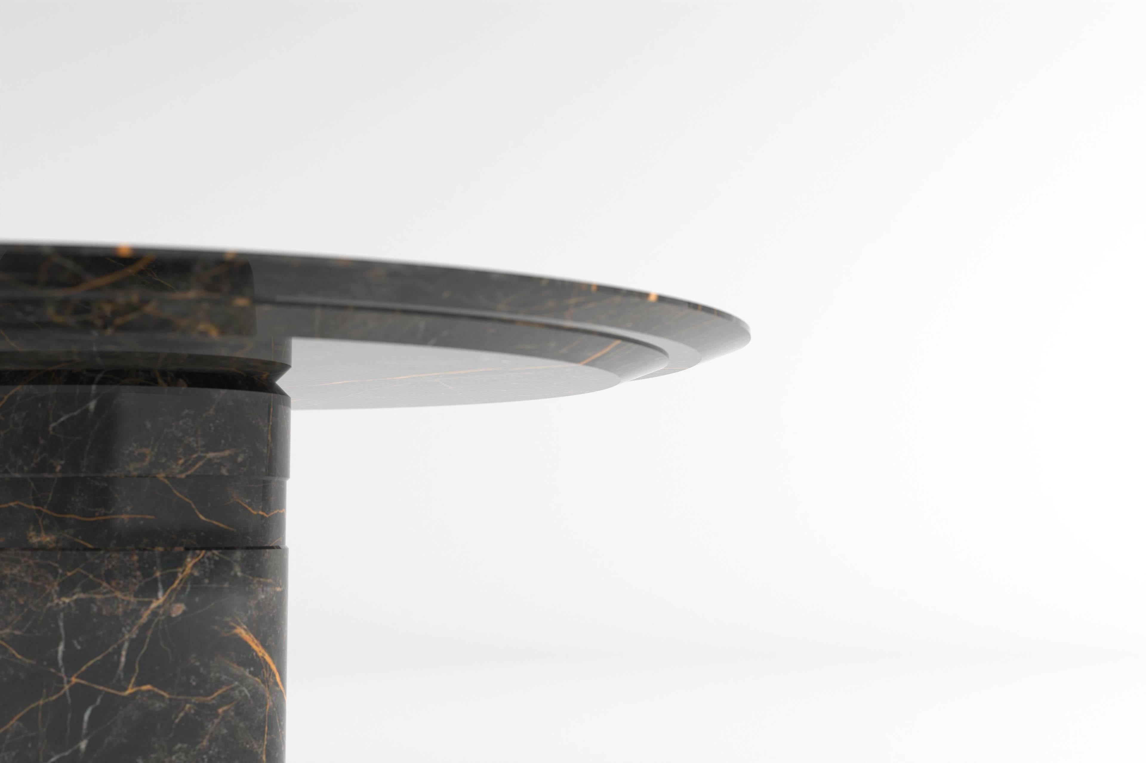 Belgian Contemporary round dining table, Port Laurent marble, central leg, Belgium For Sale