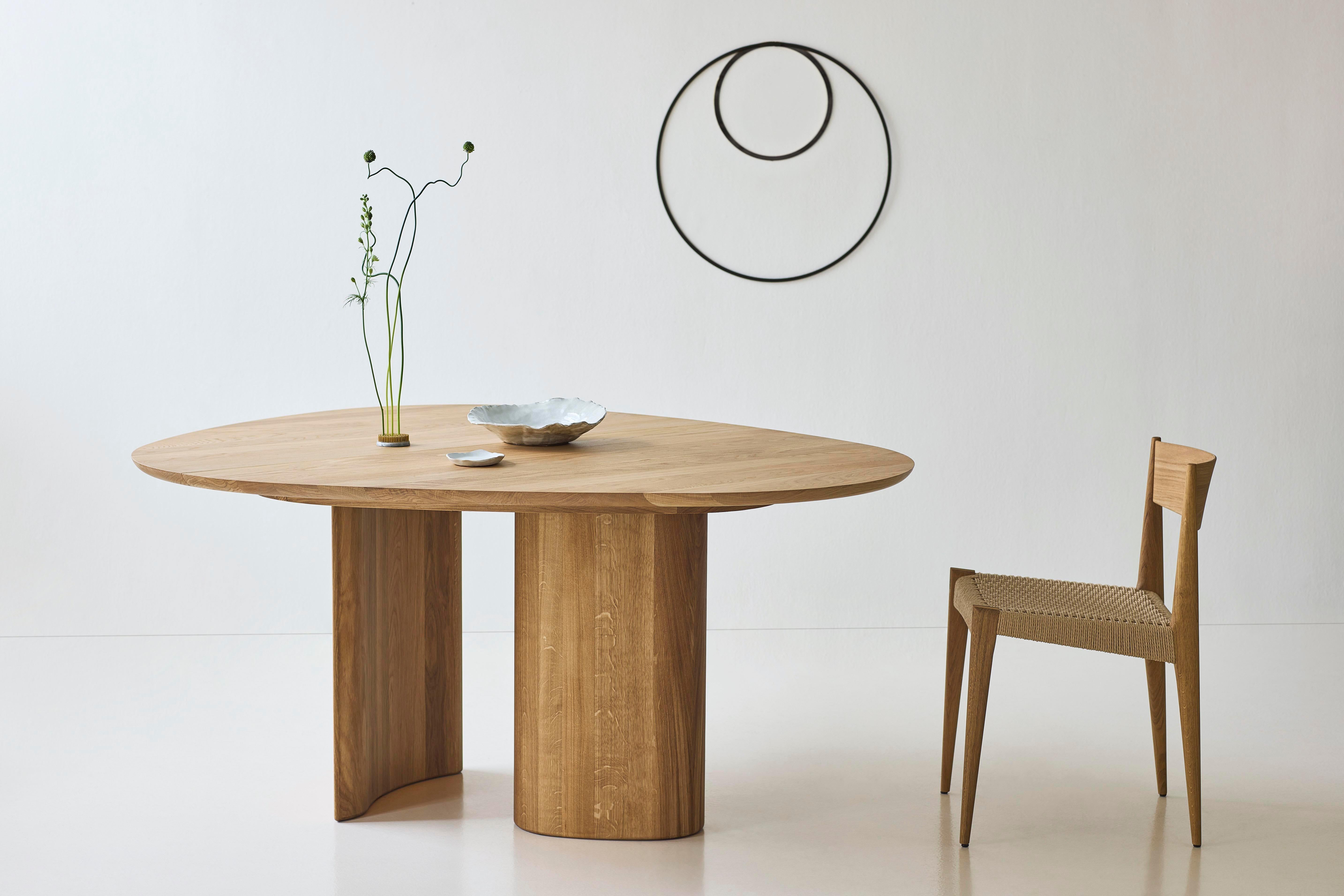 Mesa de comedor redonda contemporánea 