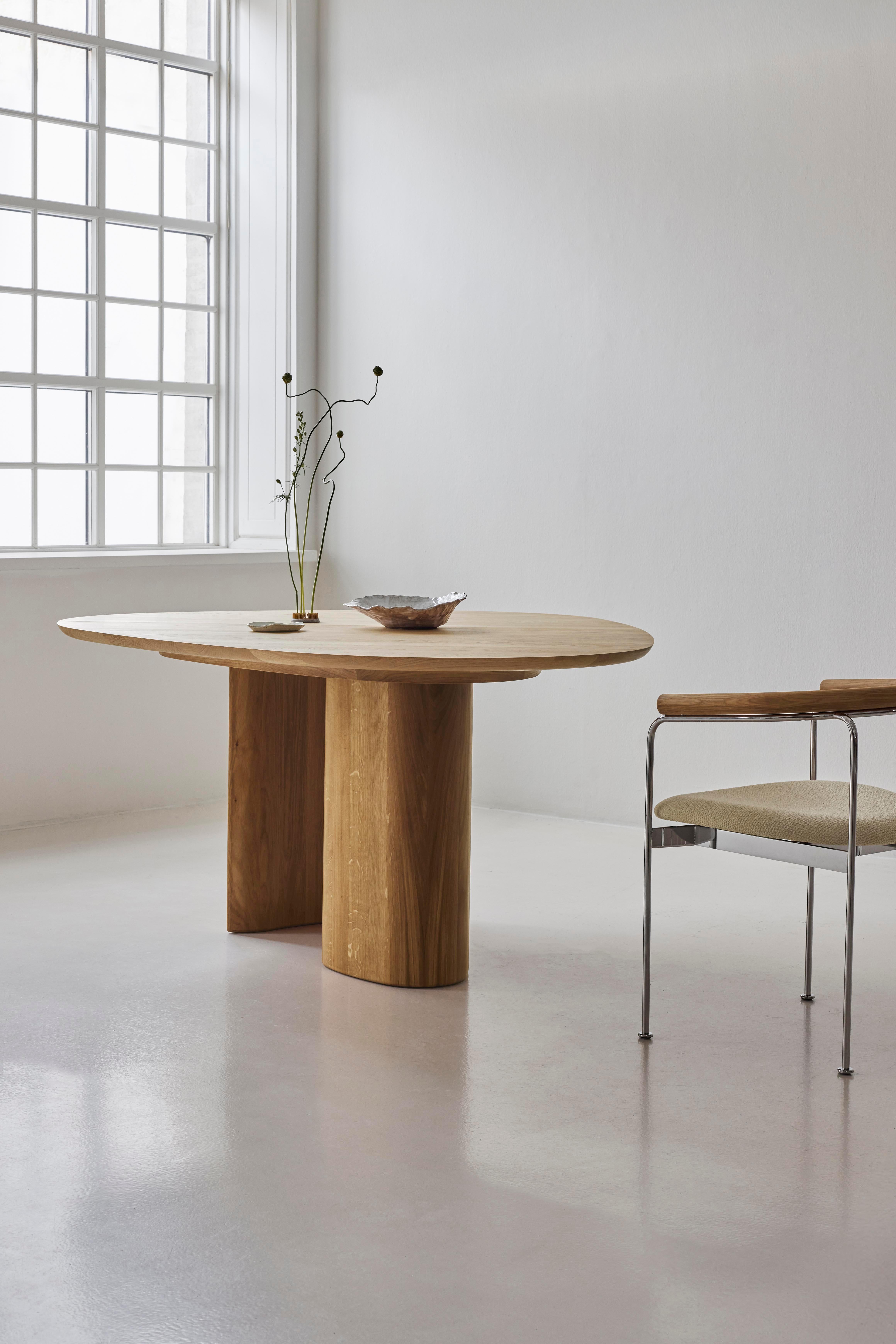 Mesa de comedor redonda contemporánea 