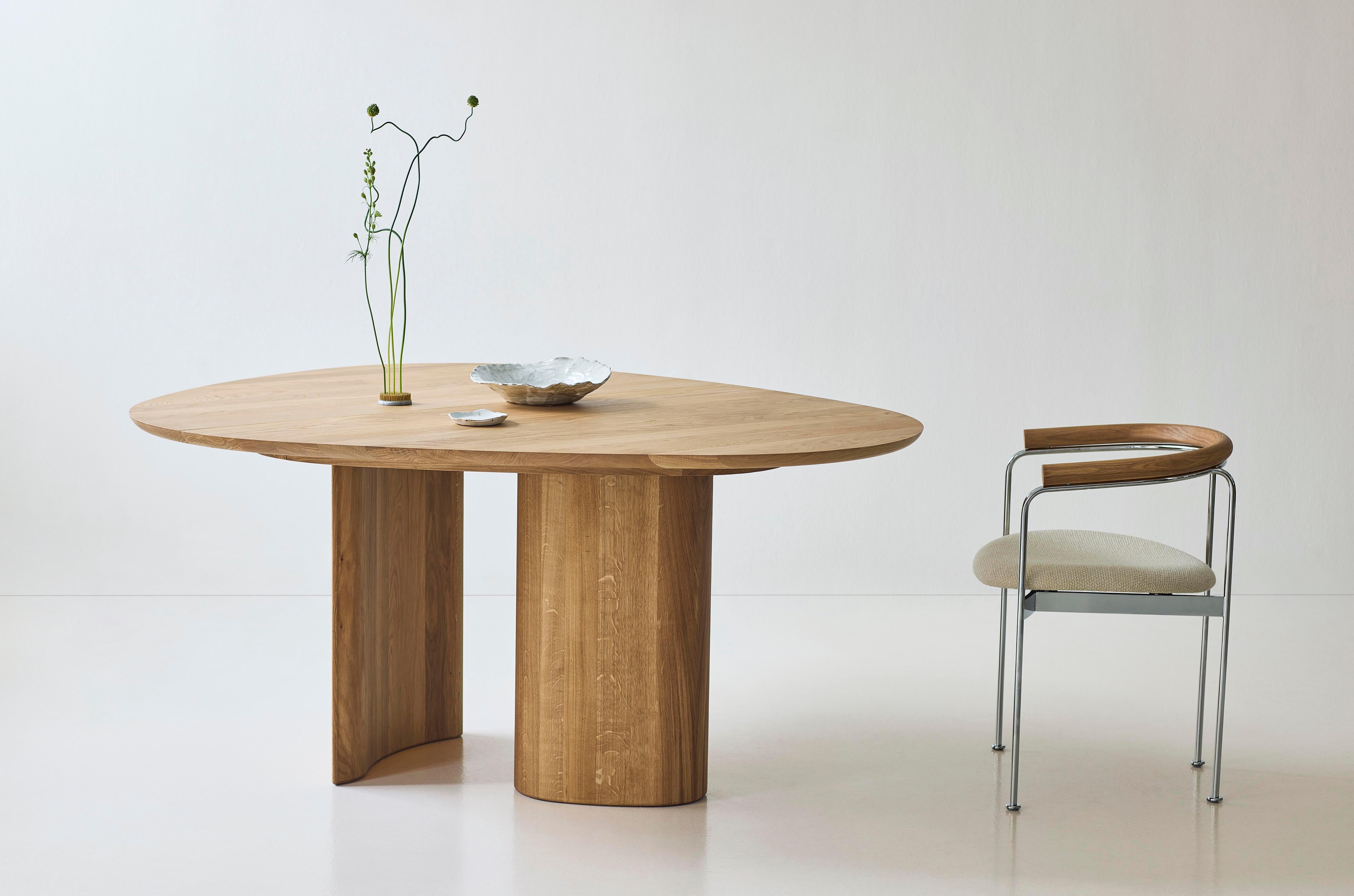 Mesa de comedor redonda contemporánea 